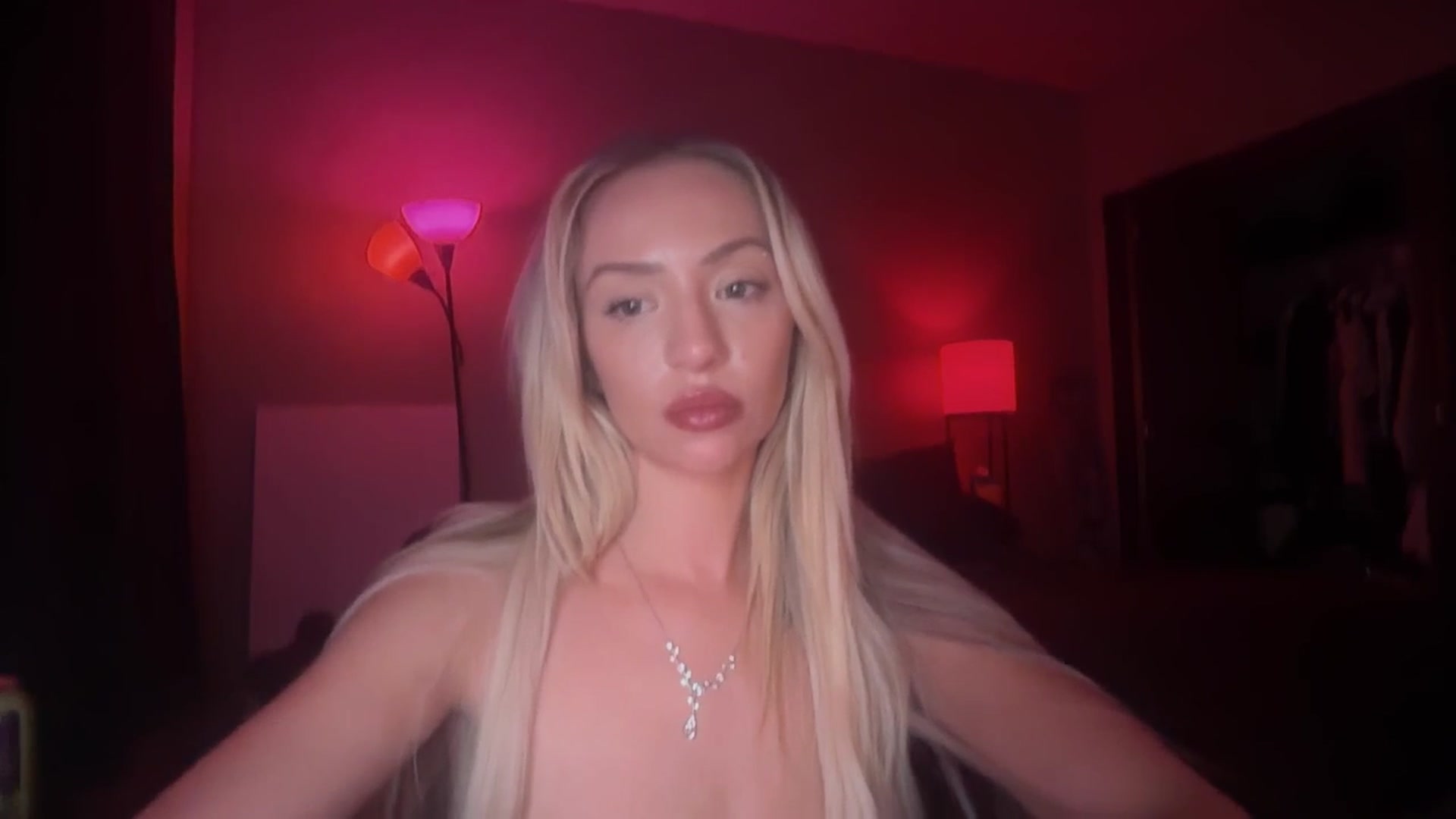 Gallery image thumbnail from GianaJolie's myfreecams stream on, 11/30/2025, 14:54 image 6 of 20
