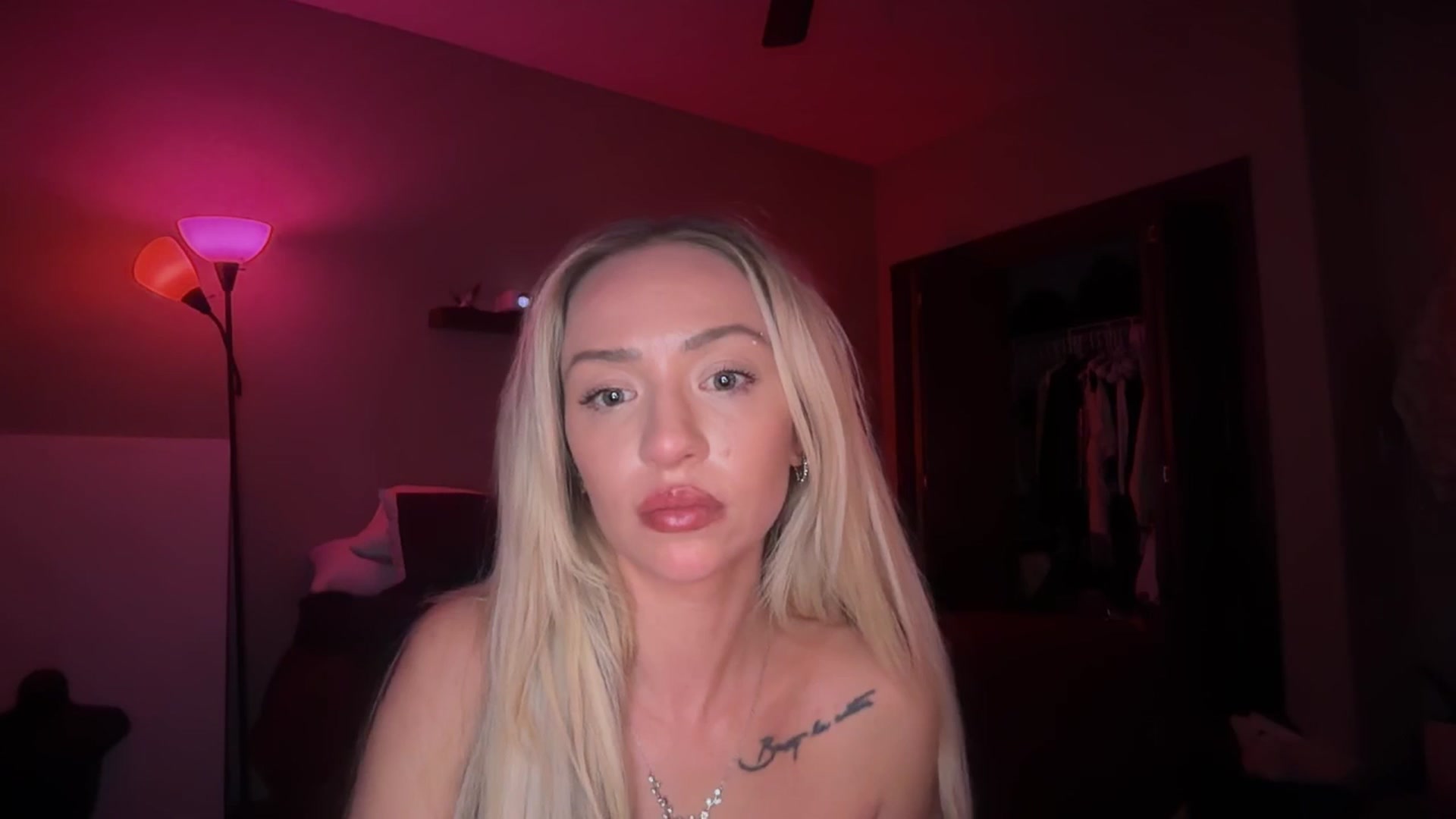 Gallery image thumbnail from GianaJolie's myfreecams stream on, 11/30/2025, 14:54 image 16 of 20