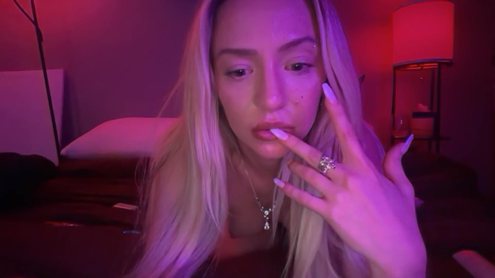 Gallery image thumbnail from GianaJolie's myfreecams stream on, 11/30/2025, 16:38 image 10 of 20