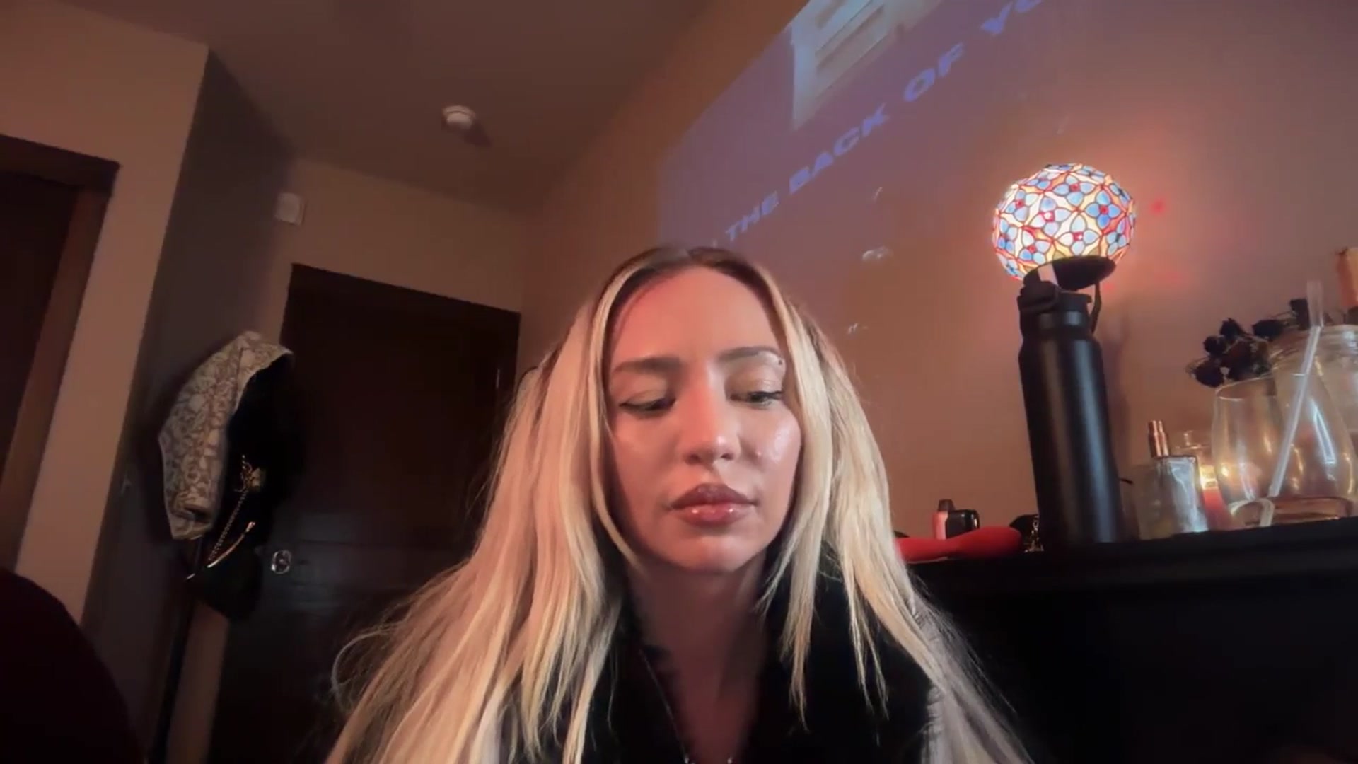 Gallery image thumbnail from GianaJolie's myfreecams stream on, 12/01/2025, 07:56 image 4 of 20