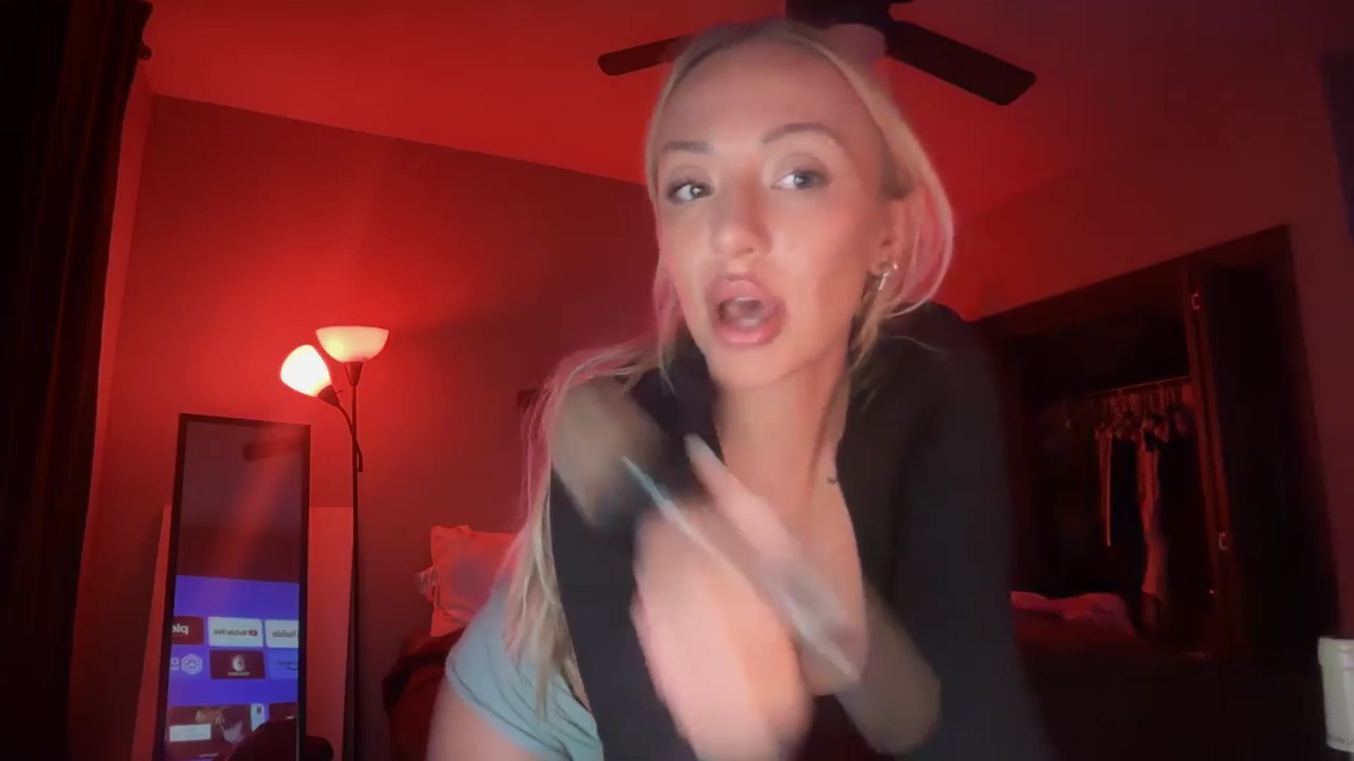 Gallery image thumbnail from GianaJolie's myfreecams stream on, 12/05/2025, 10:26 image 11 of 20