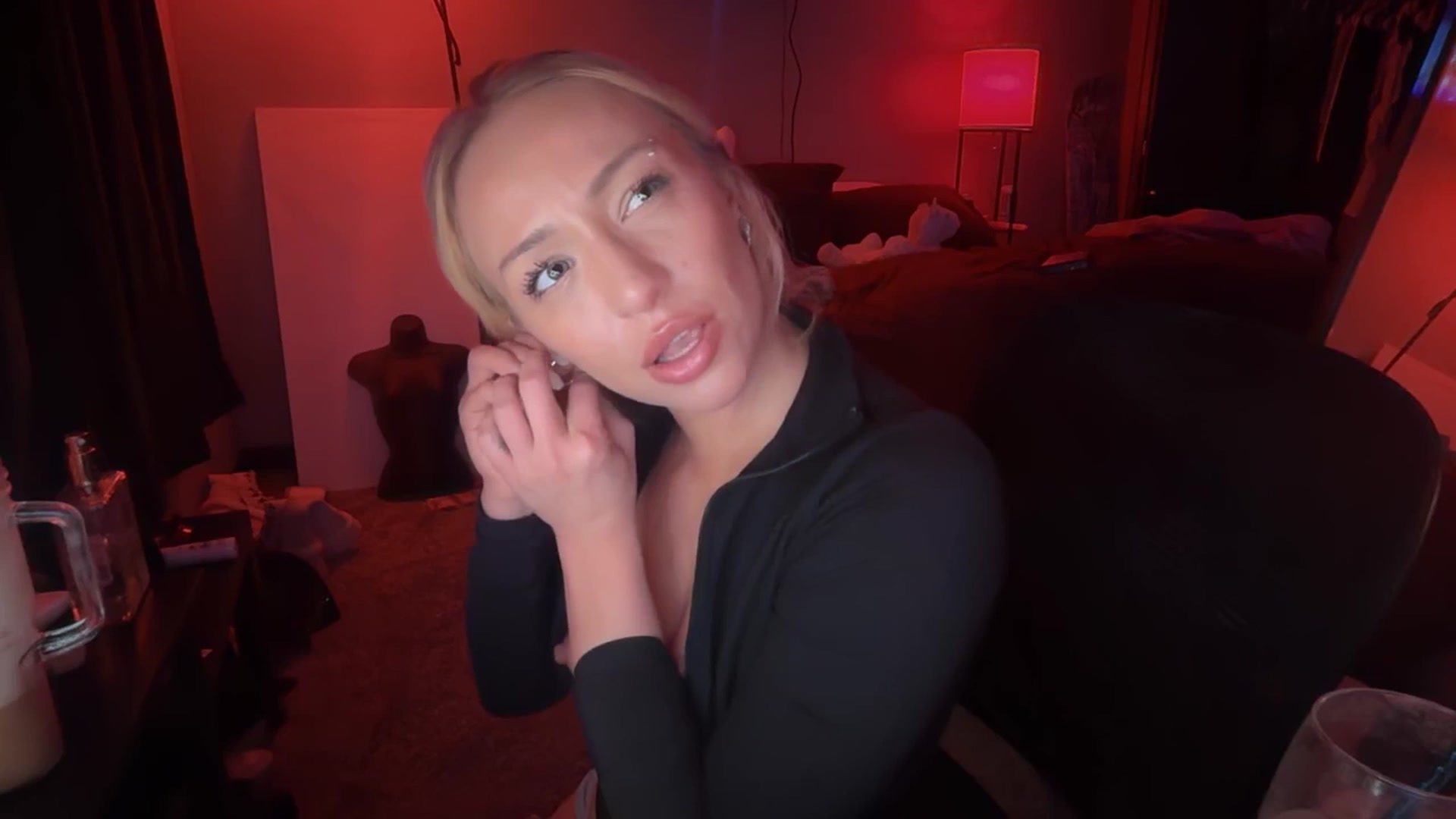 Gallery image thumbnail from GianaJolie's myfreecams stream on, 12/05/2025, 14:03 image 6 of 20