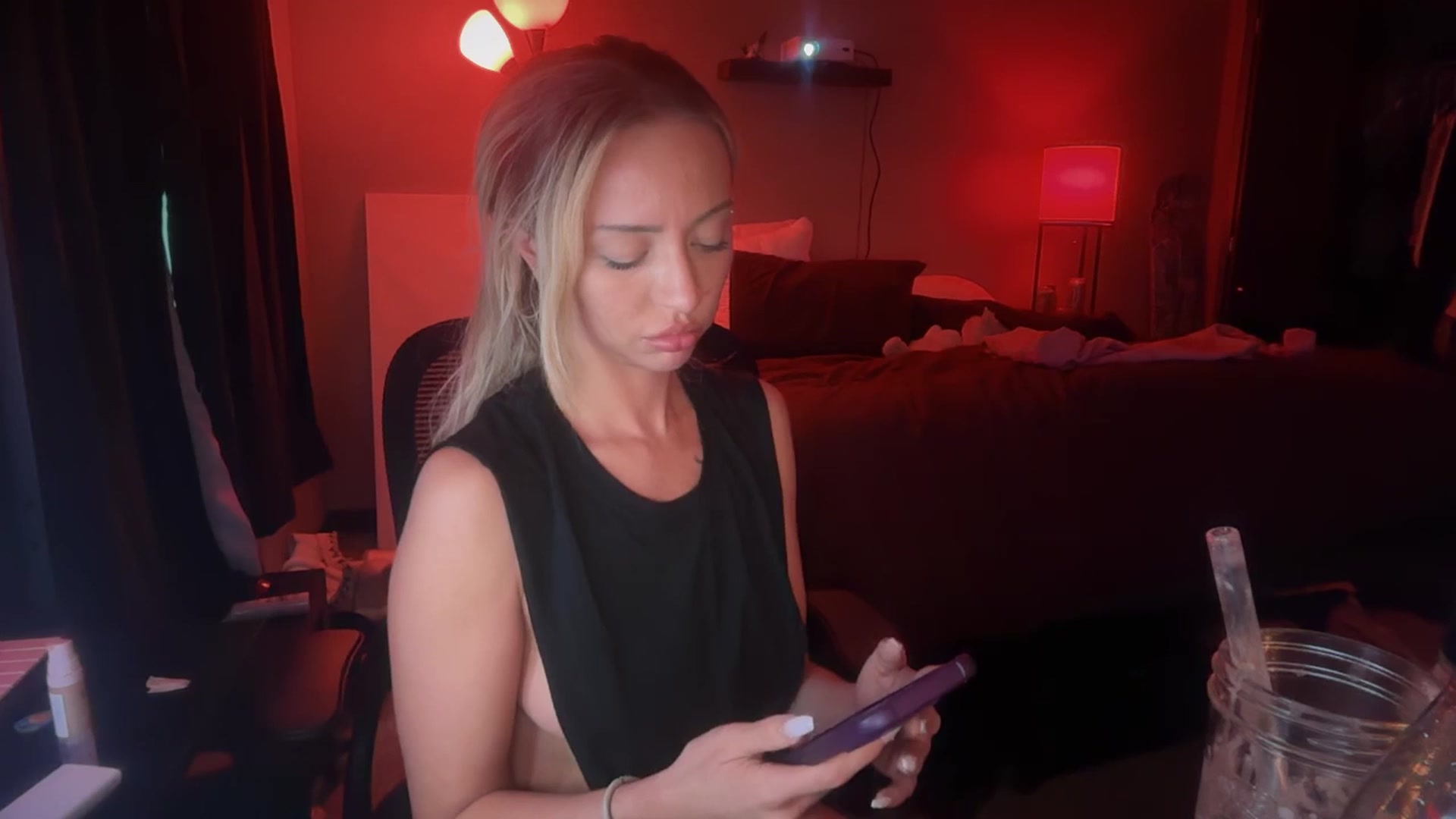 Gallery image thumbnail from GianaJolie's myfreecams stream on, 12/05/2025, 20:50 image 20 of 20