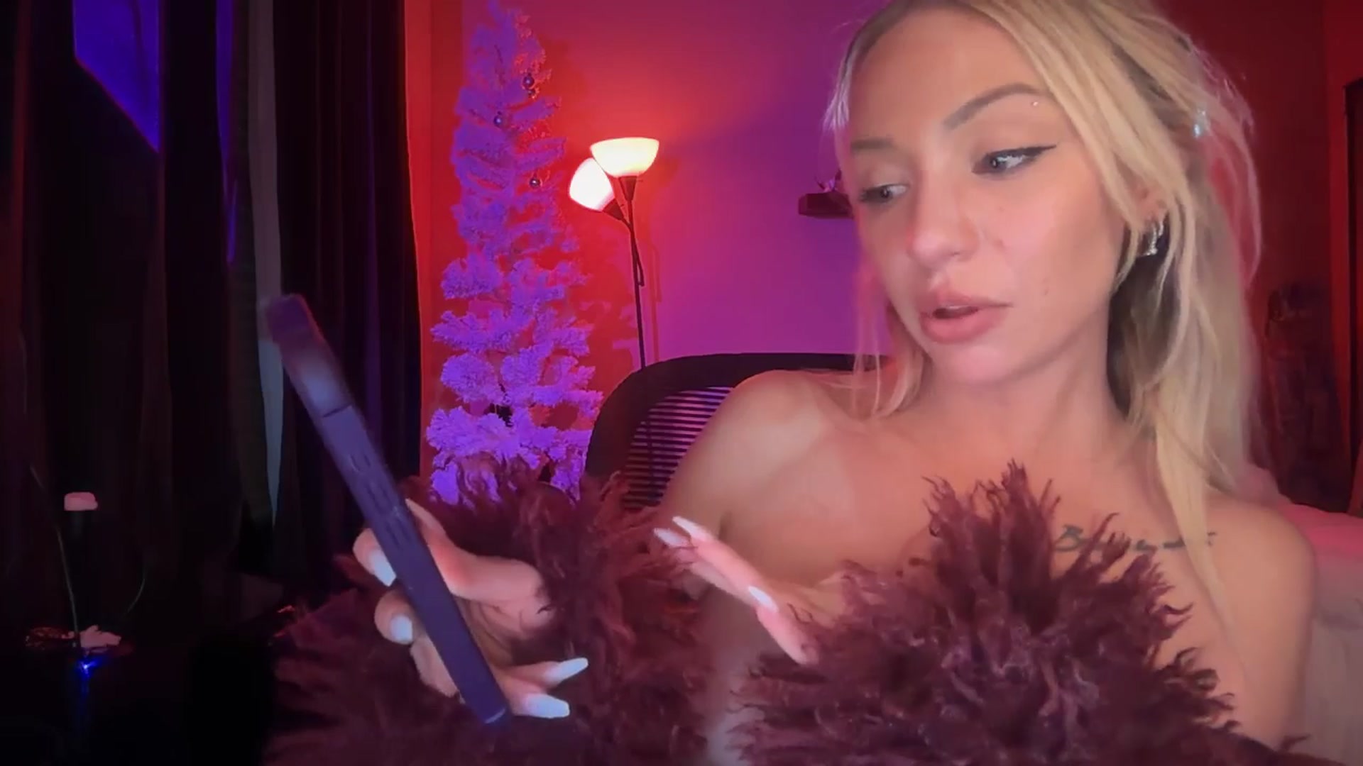 Gallery image thumbnail from GianaJolie's myfreecams stream on, 12/17/2025, 14:20 image 2 of 20