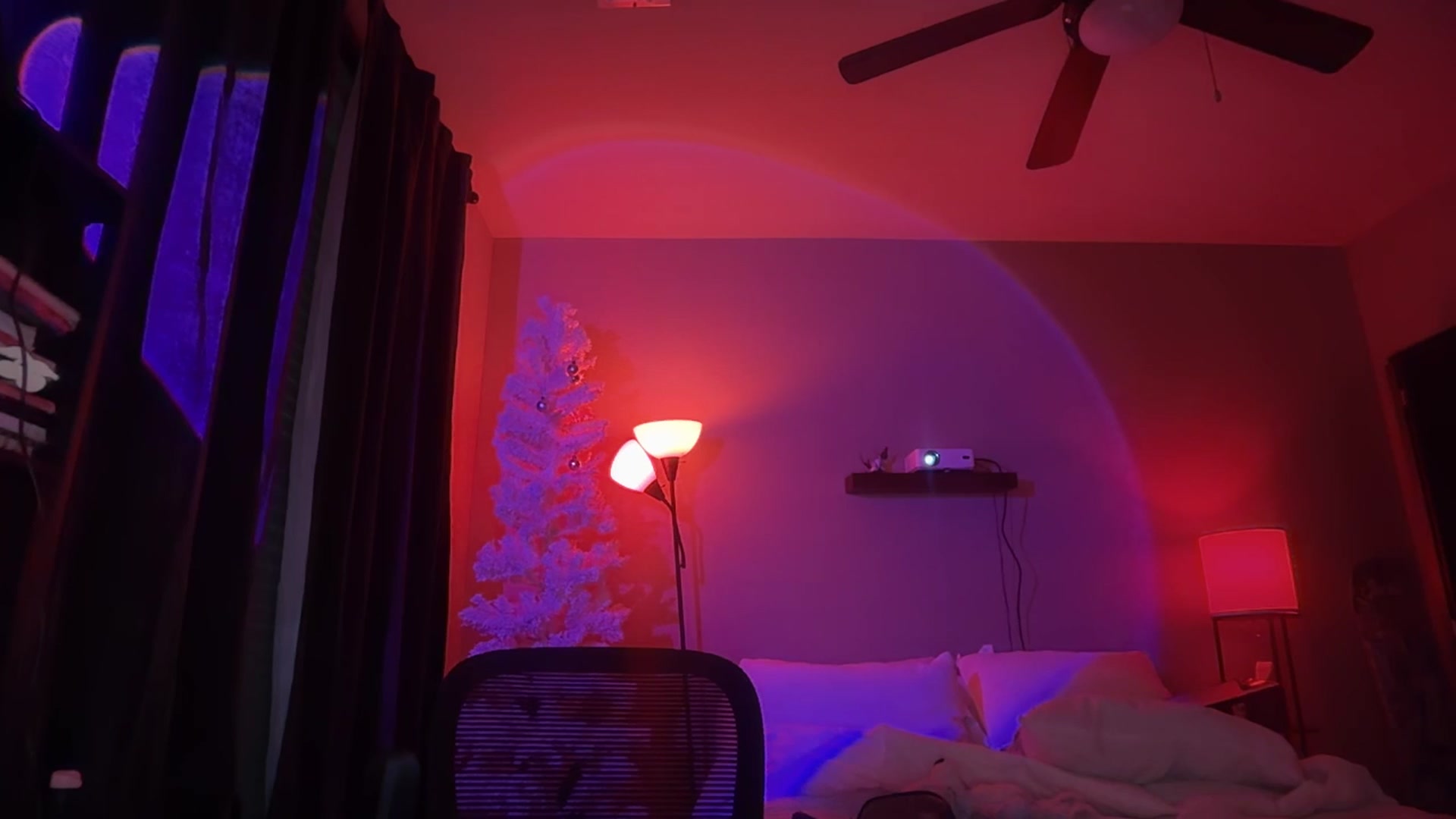 Gallery image thumbnail from GianaJolie's myfreecams stream on, 12/17/2025, 14:20 image 7 of 20
