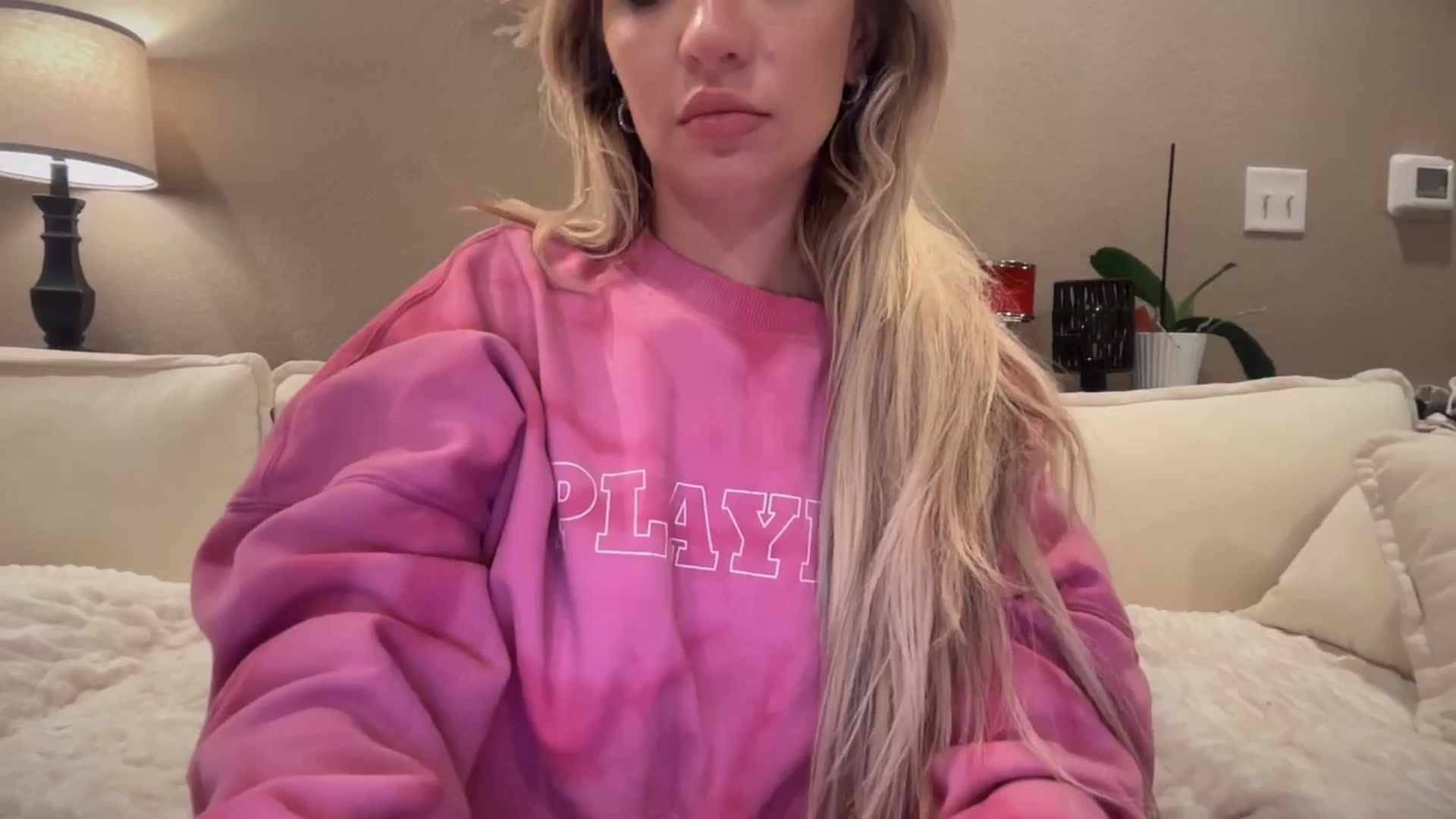Gallery image thumbnail from GianaJolie's myfreecams stream on, 01/15/2026, 14:02 image 9 of 20