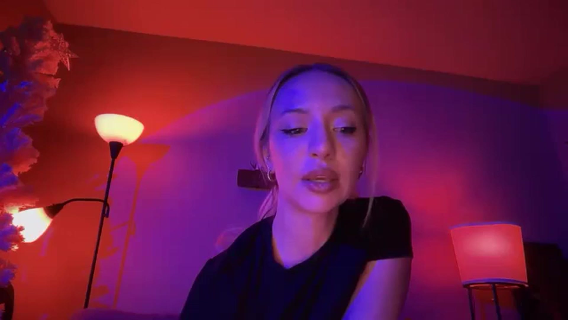 Gallery image thumbnail from GianaJolie's myfreecams stream on, 01/20/2026, 12:06 image 10 of 20