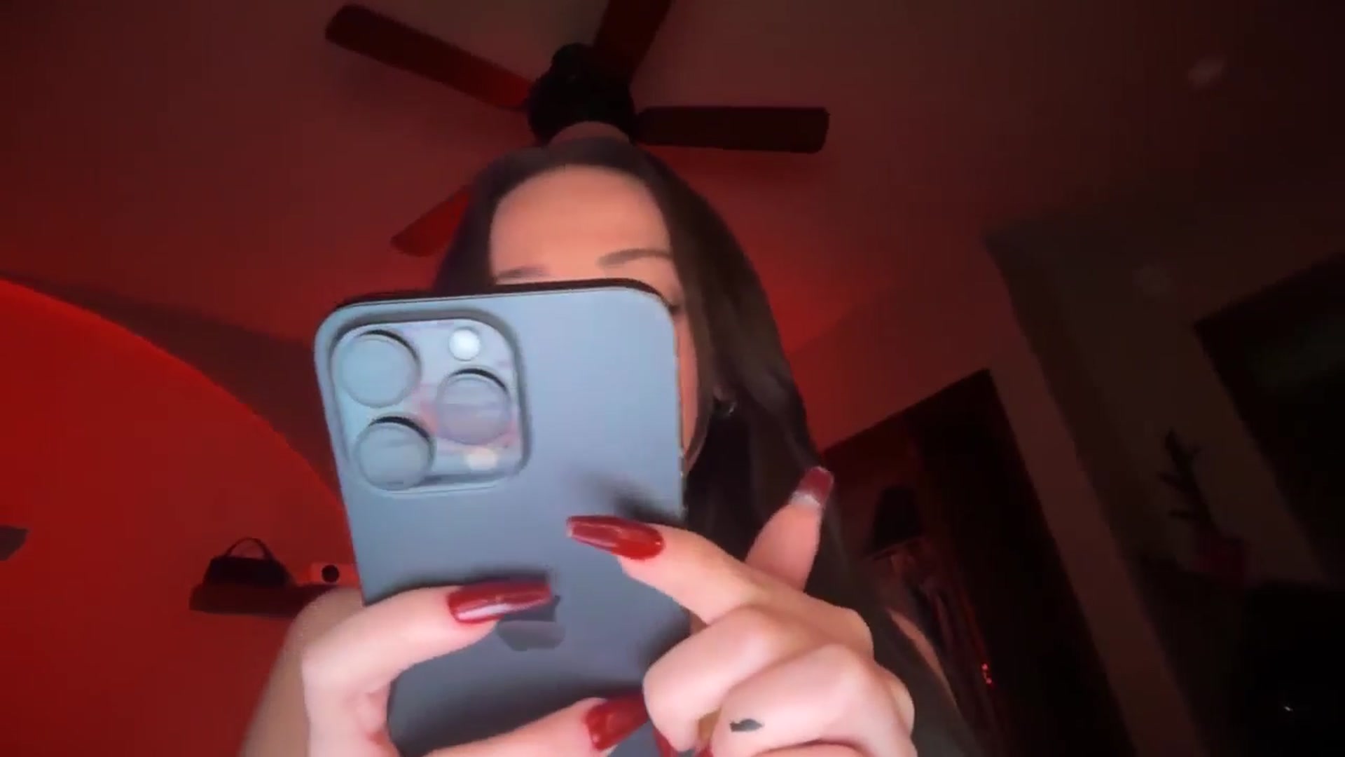 Gallery image thumbnail from GianaJolie's myfreecams stream on, 02/03/2026, 16:21 image 11 of 20
