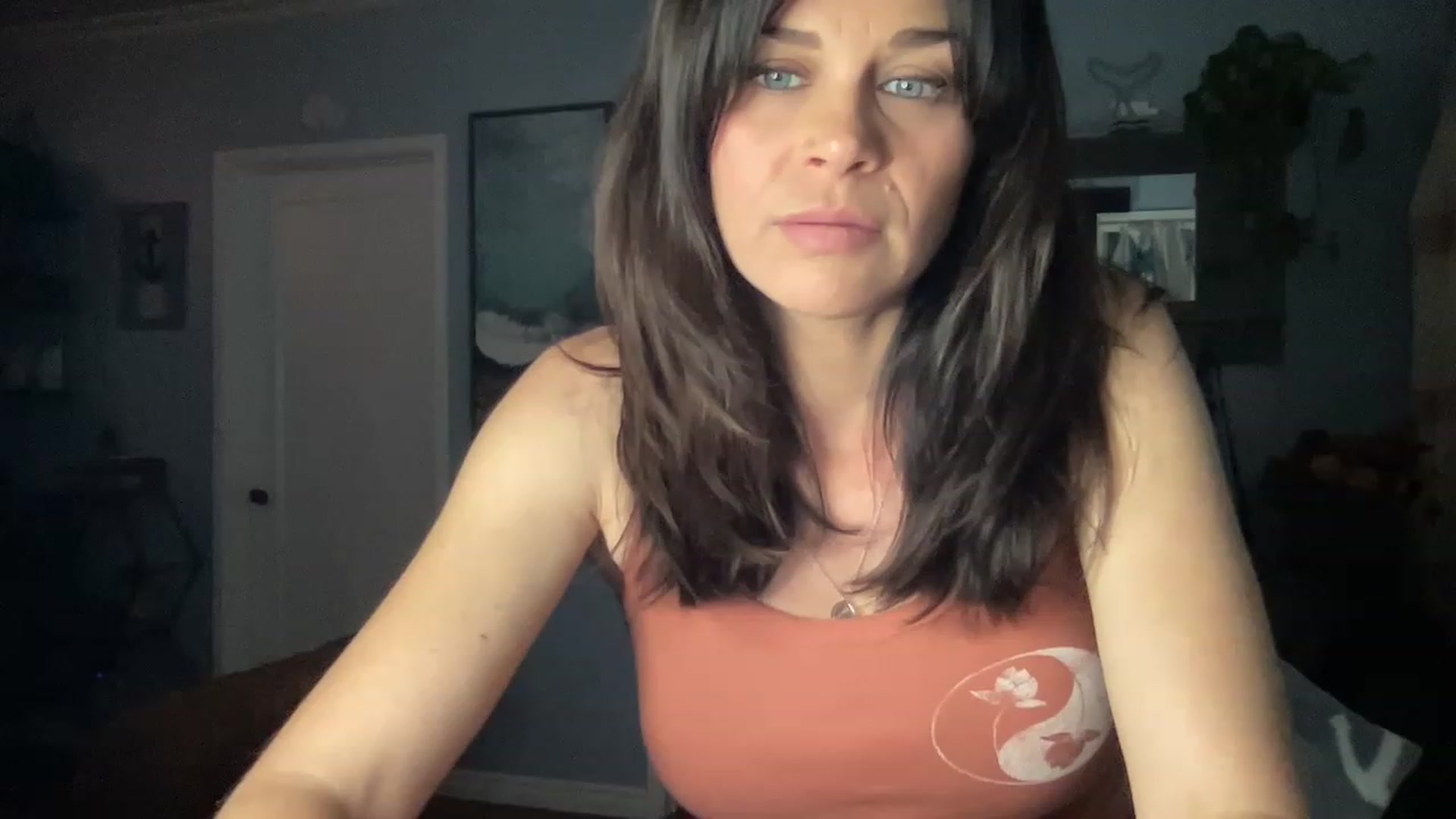 Gallery image thumbnail from GianaLove's myfreecams stream on, 11/18/2022, 01:25 image 16 of 20