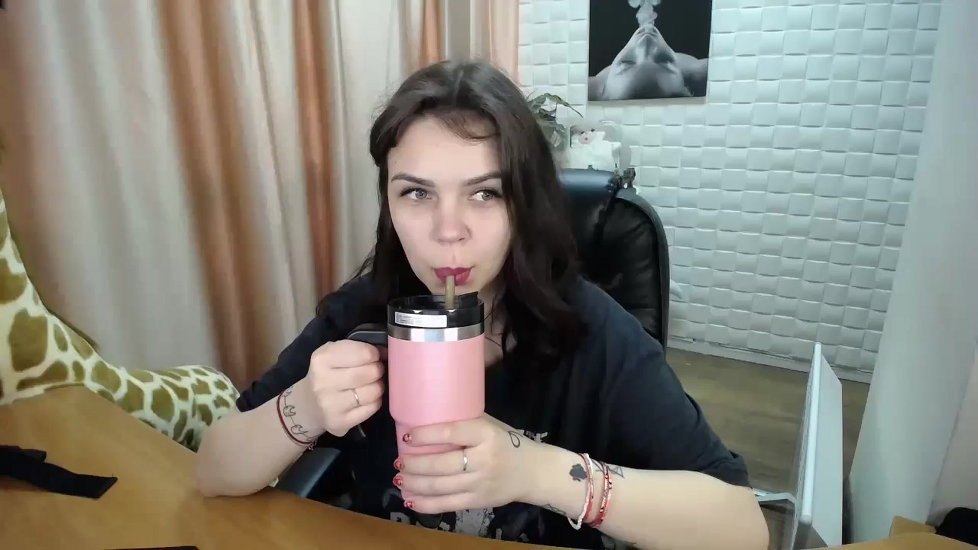 Gallery image thumbnail from Gianna_Dior's myfreecams stream on, 03/04/2024, 11:50 image 4 of 20