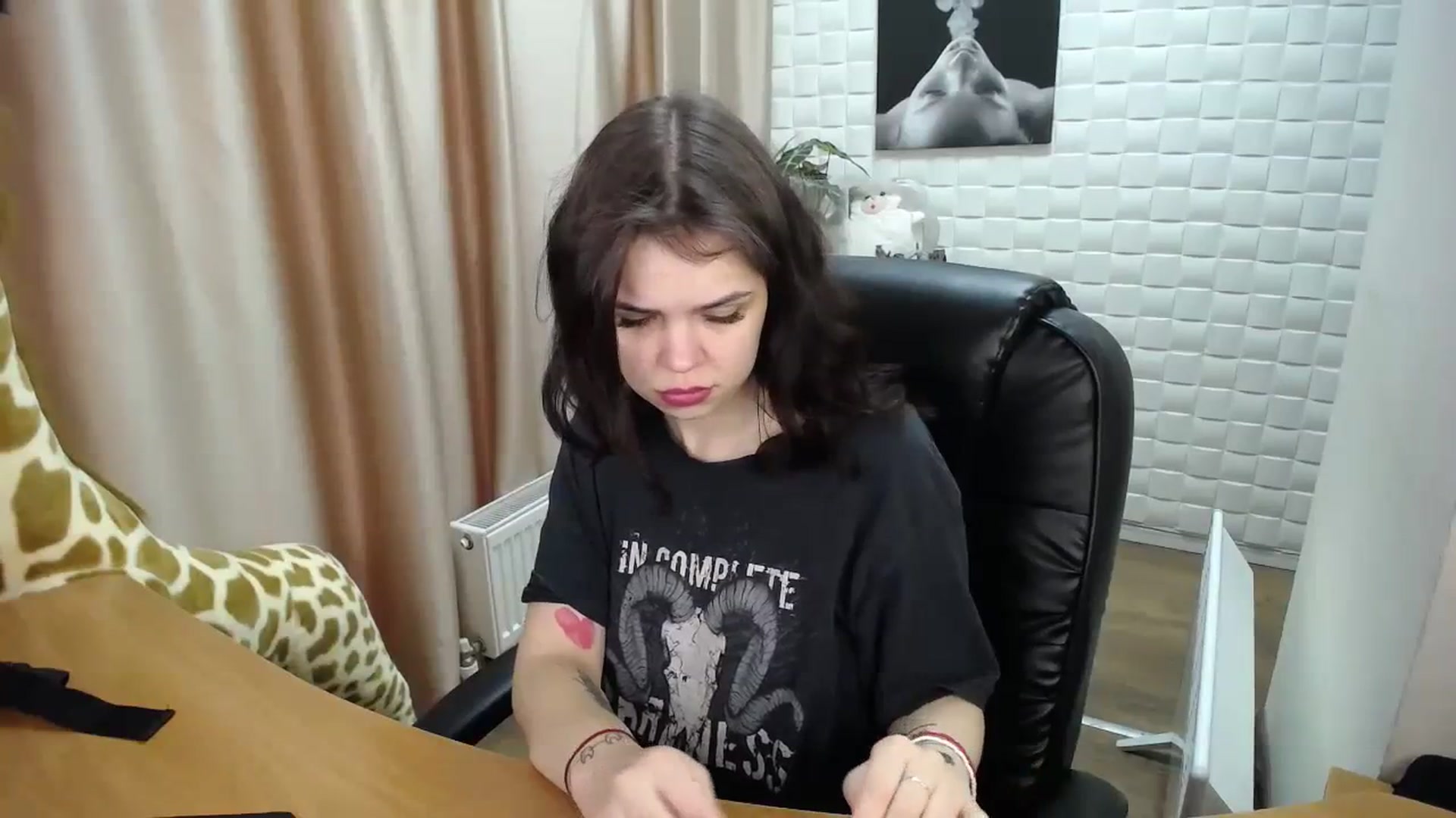 Gallery image thumbnail from Gianna_Dior's myfreecams stream on, 03/04/2024, 11:50 image 3 of 20