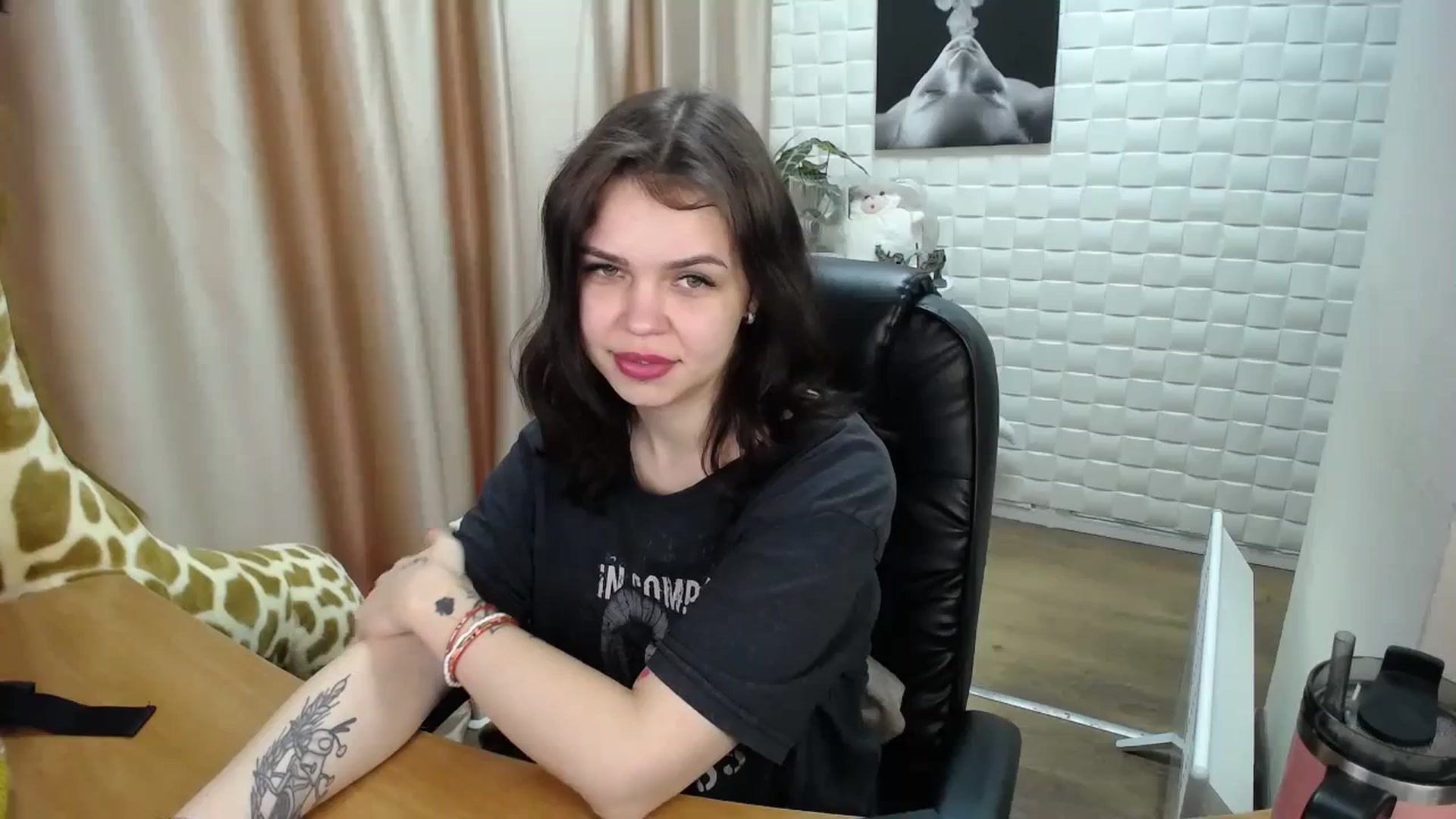 Gallery image thumbnail from Gianna_Dior's myfreecams stream on, 03/04/2024, 11:50 image 19 of 20