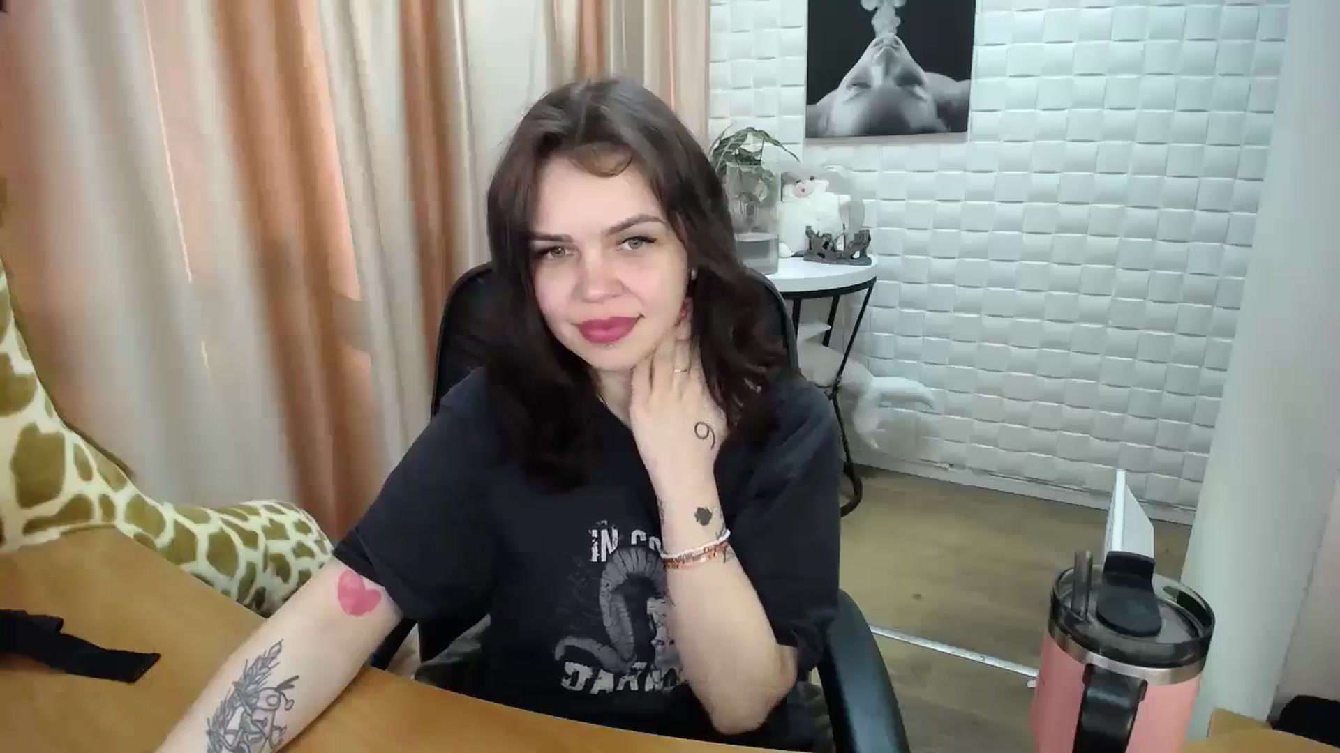 Gallery image thumbnail from Gianna_Dior's myfreecams stream on, 03/04/2024, 11:50 image 16 of 20