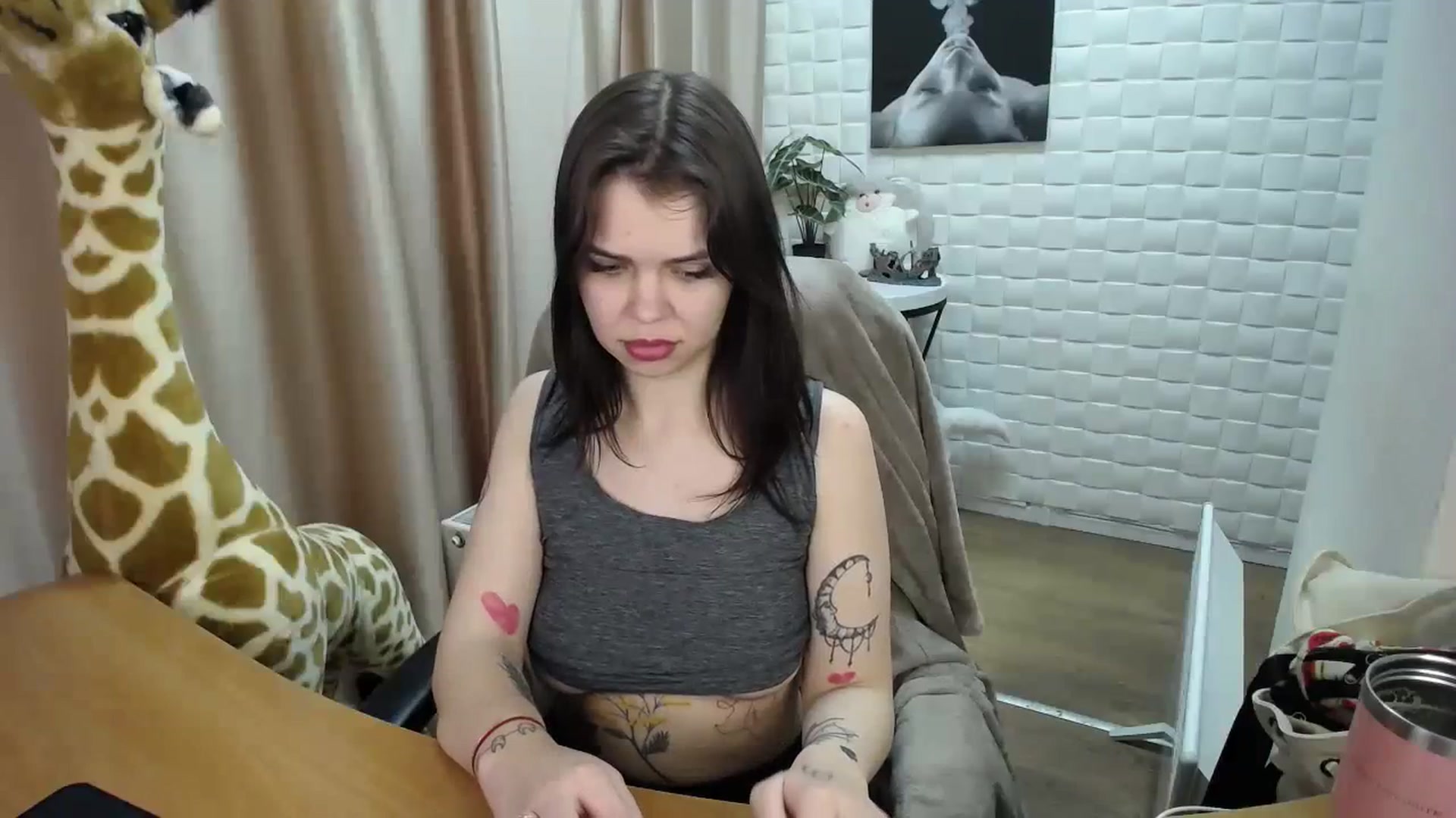 Gallery image thumbnail from Gianna_Dior's myfreecams stream on, 03/24/2024, 13:44 image 15 of 20