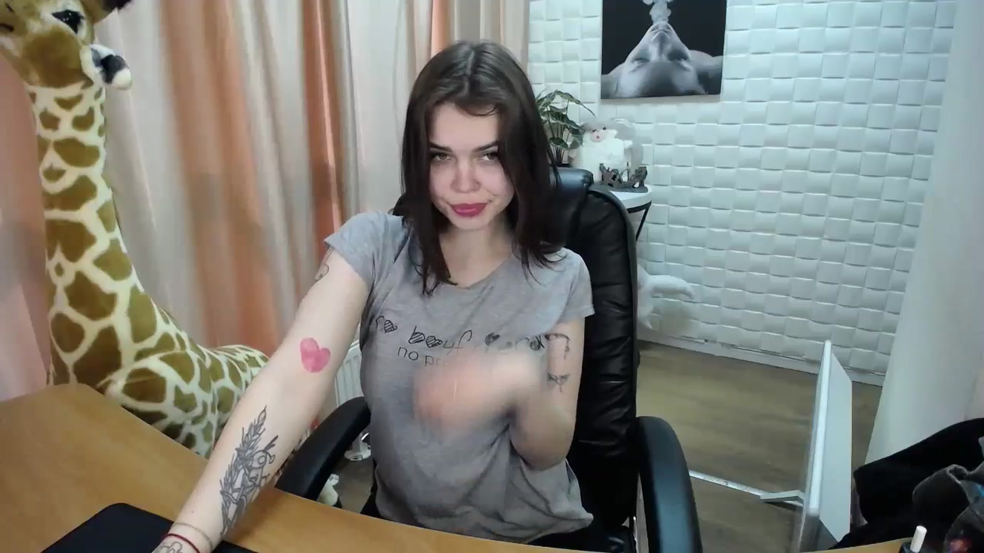 Gallery image thumbnail from Gianna_Dior's myfreecams stream on, 04/01/2024, 11:22 image 13 of 20