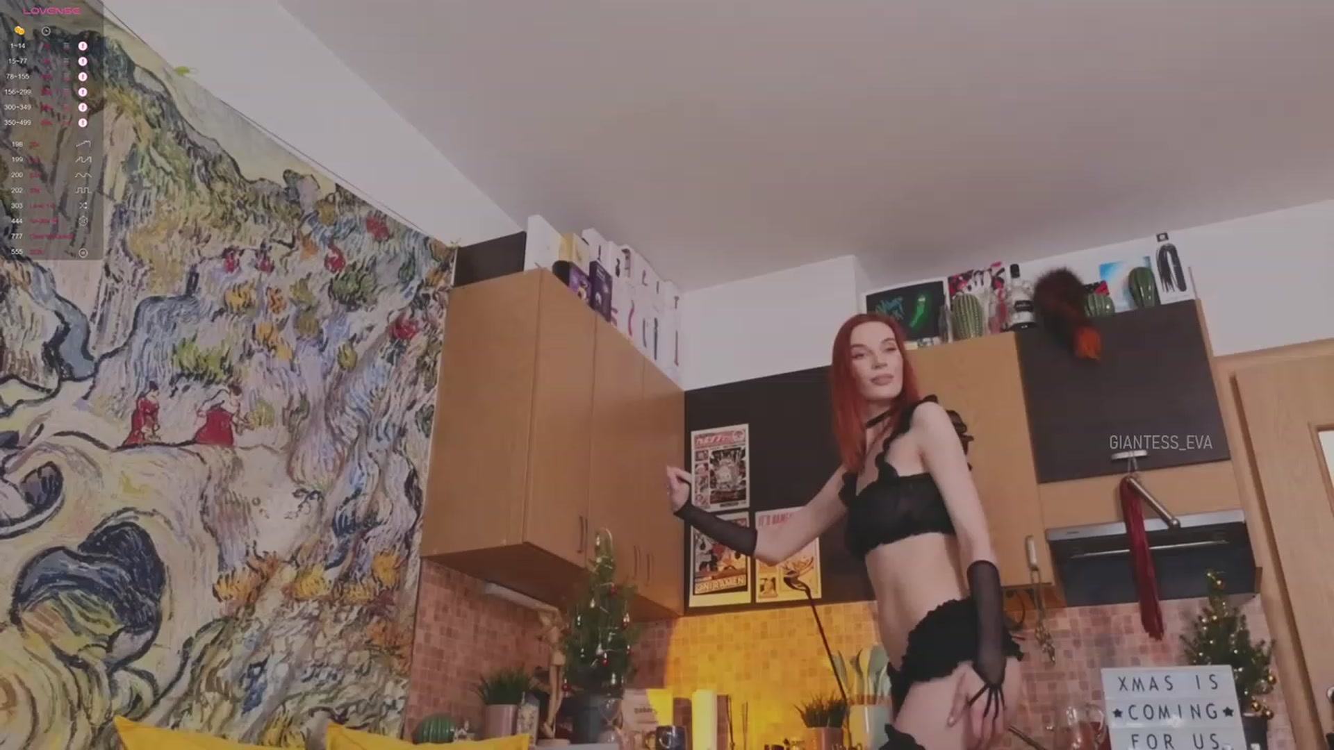 Gallery image thumbnail from Giantess_Eva's myfreecams stream on, 12/21/2023, 10:32 image 16 of 20