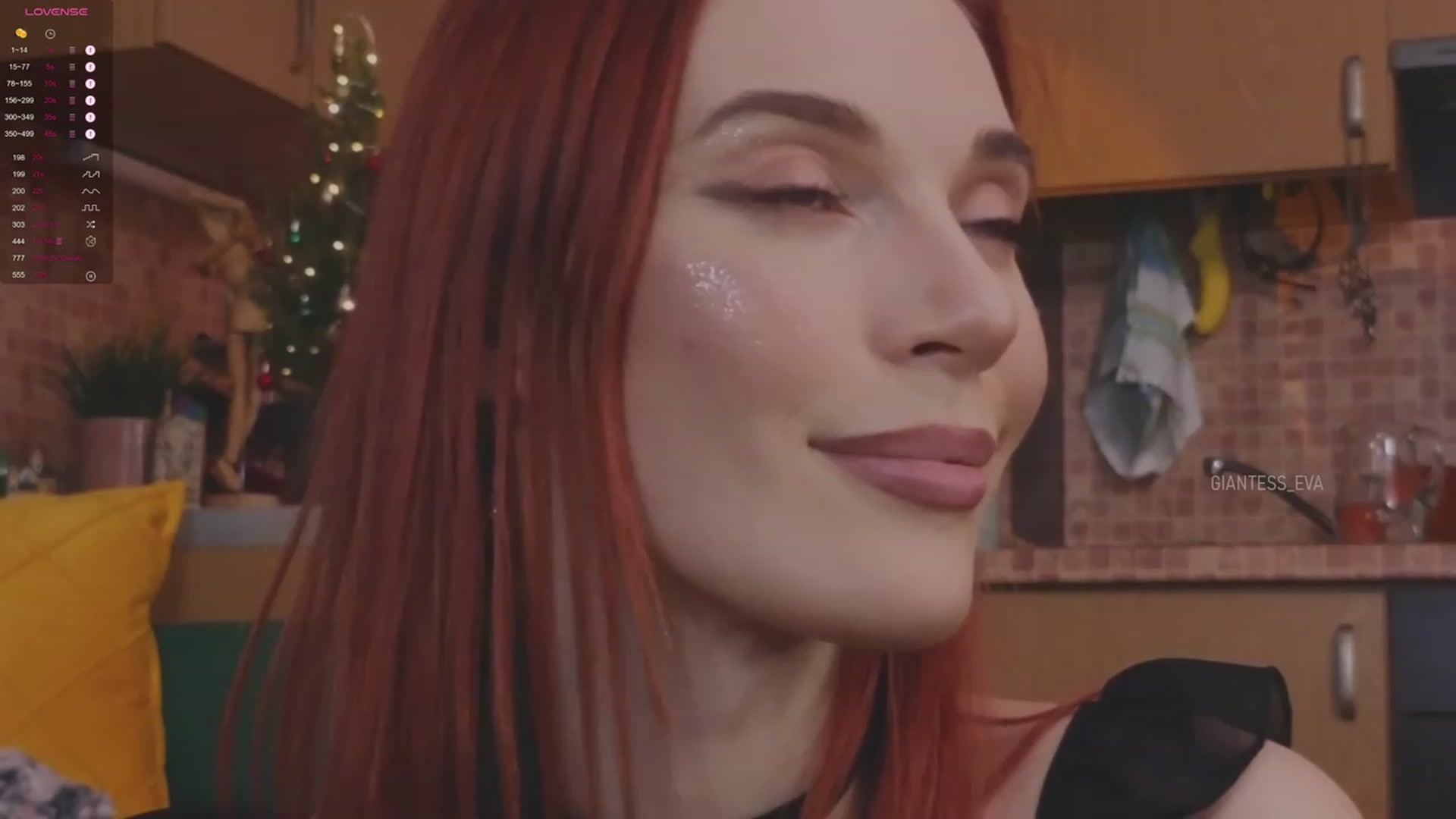 Gallery image thumbnail from Giantess_Eva's myfreecams stream on, 12/21/2023, 10:32 image 4 of 20