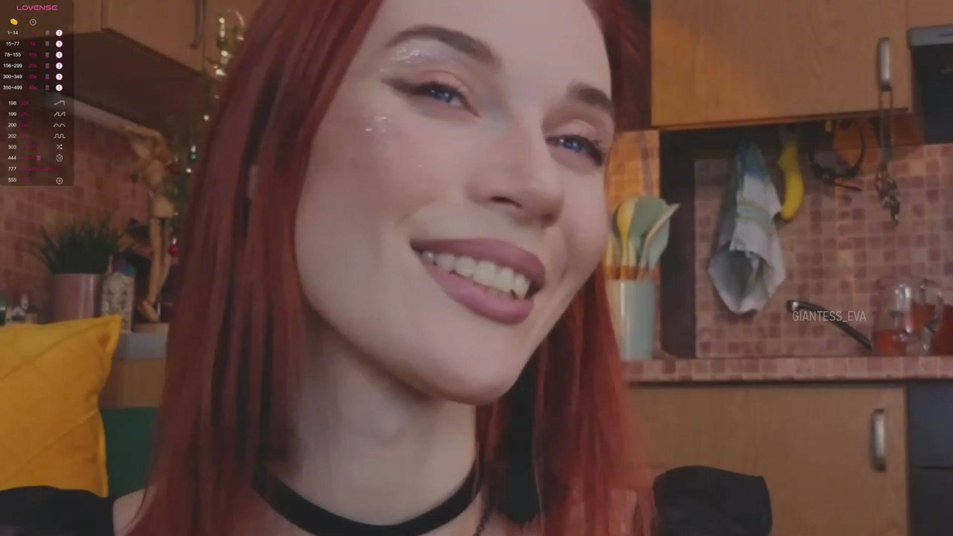 Gallery image thumbnail from Giantess_Eva's myfreecams stream on, 12/21/2023, 10:32 image 3 of 20