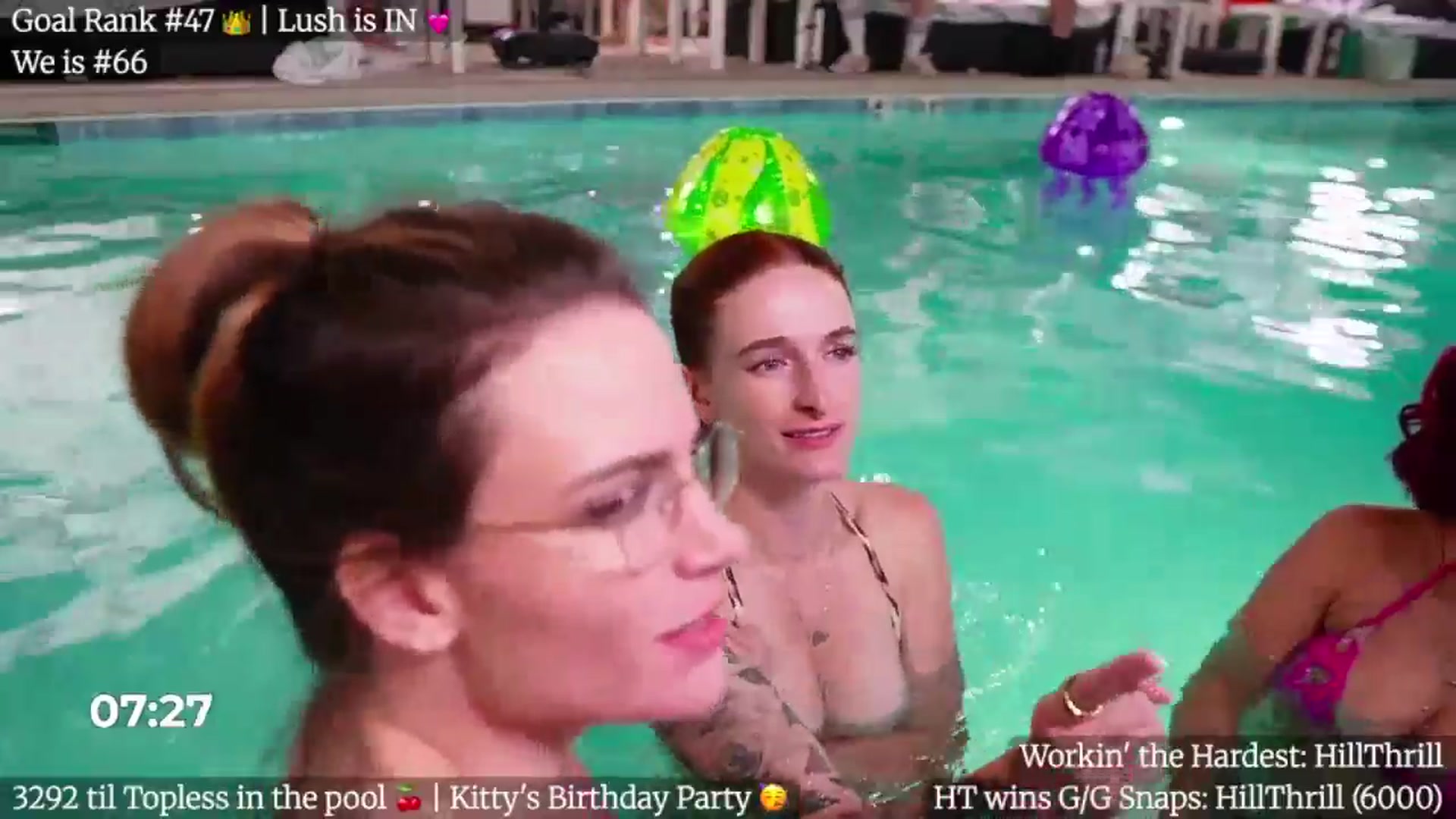 Gallery image thumbnail from Giaversary's myfreecams stream on, 10/08/2025, 06:30 image 16 of 20
