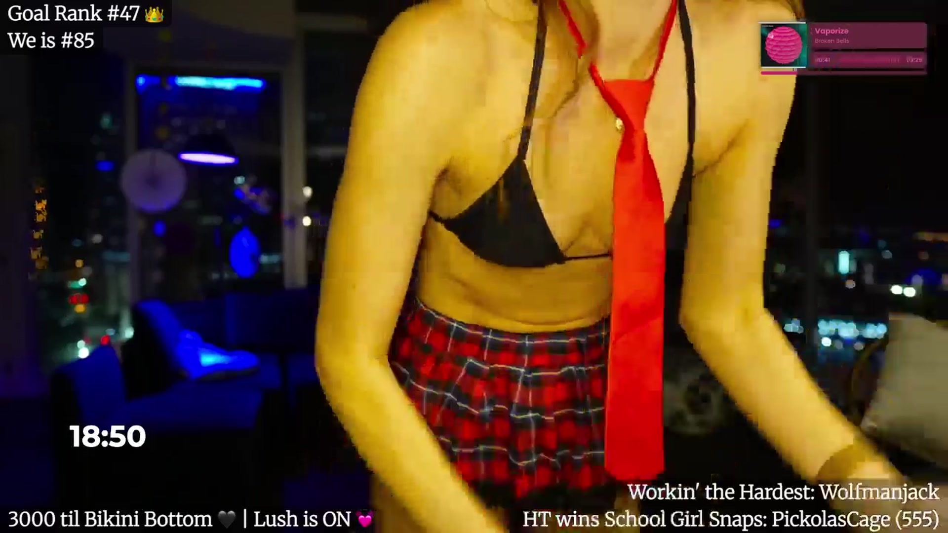 Gallery image thumbnail from Giaversary's myfreecams stream on, 10/13/2025, 02:19 image 14 of 20