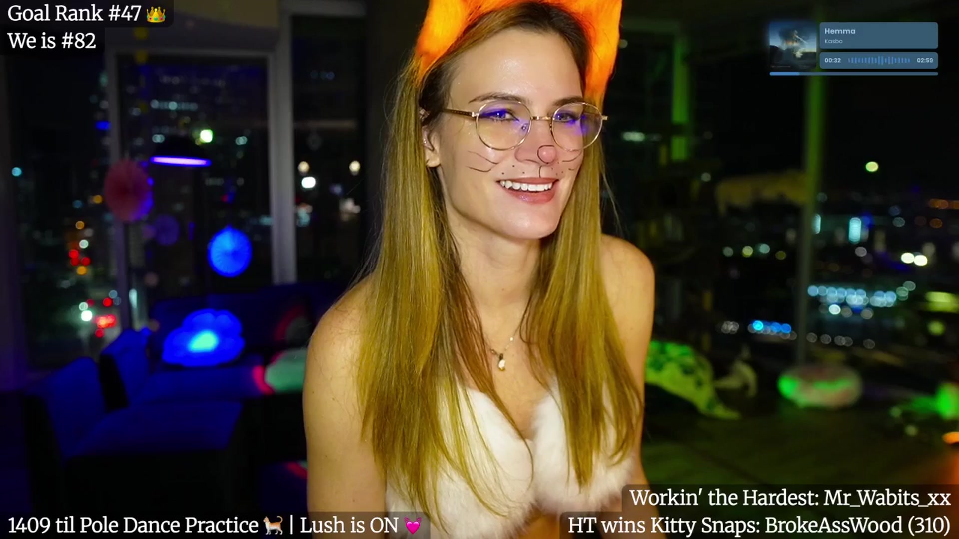 Gallery image thumbnail from Giaversary's myfreecams stream on, 10/14/2025, 02:33 image 12 of 20
