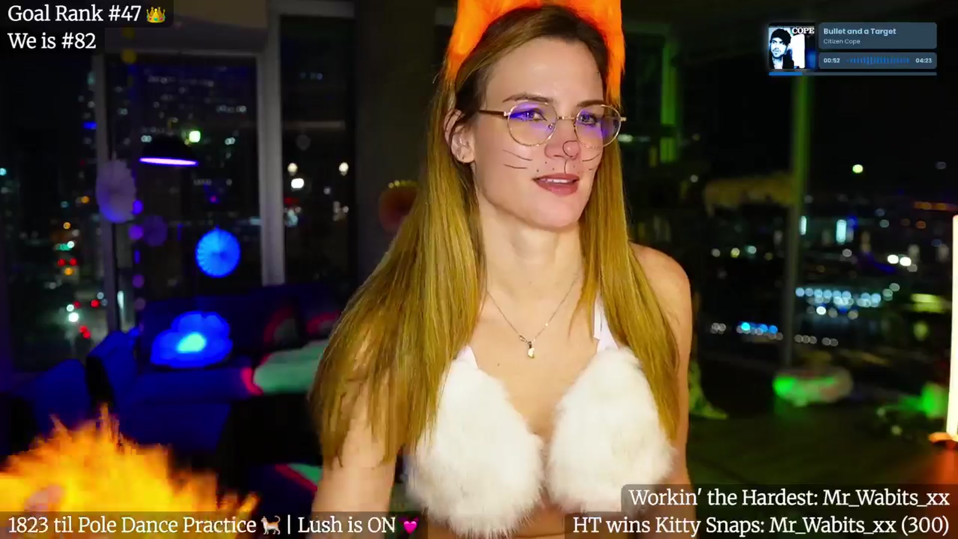 Gallery image thumbnail from Giaversary's myfreecams stream on, 10/14/2025, 02:33 image 4 of 20