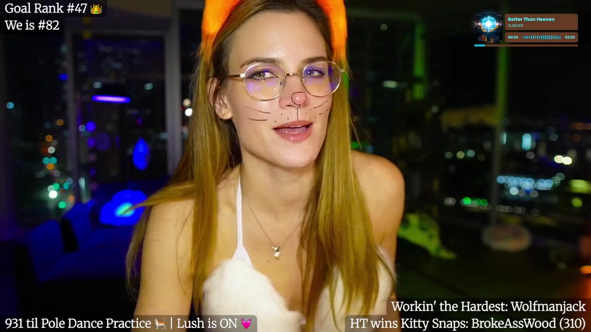 Gallery image thumbnail from Giaversary's myfreecams stream on, 10/14/2025, 02:33 image 14 of 20