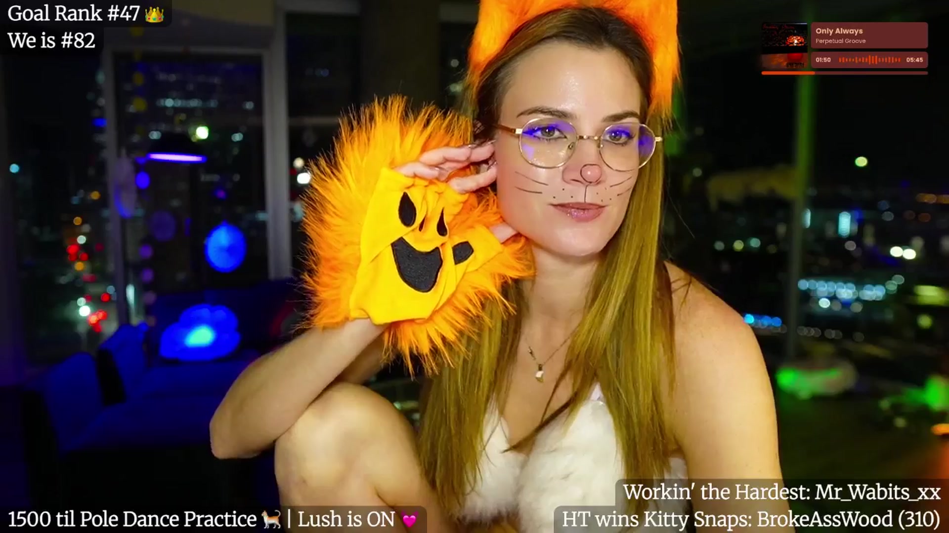 Gallery image thumbnail from Giaversary's myfreecams stream on, 10/14/2025, 02:33 image 8 of 20
