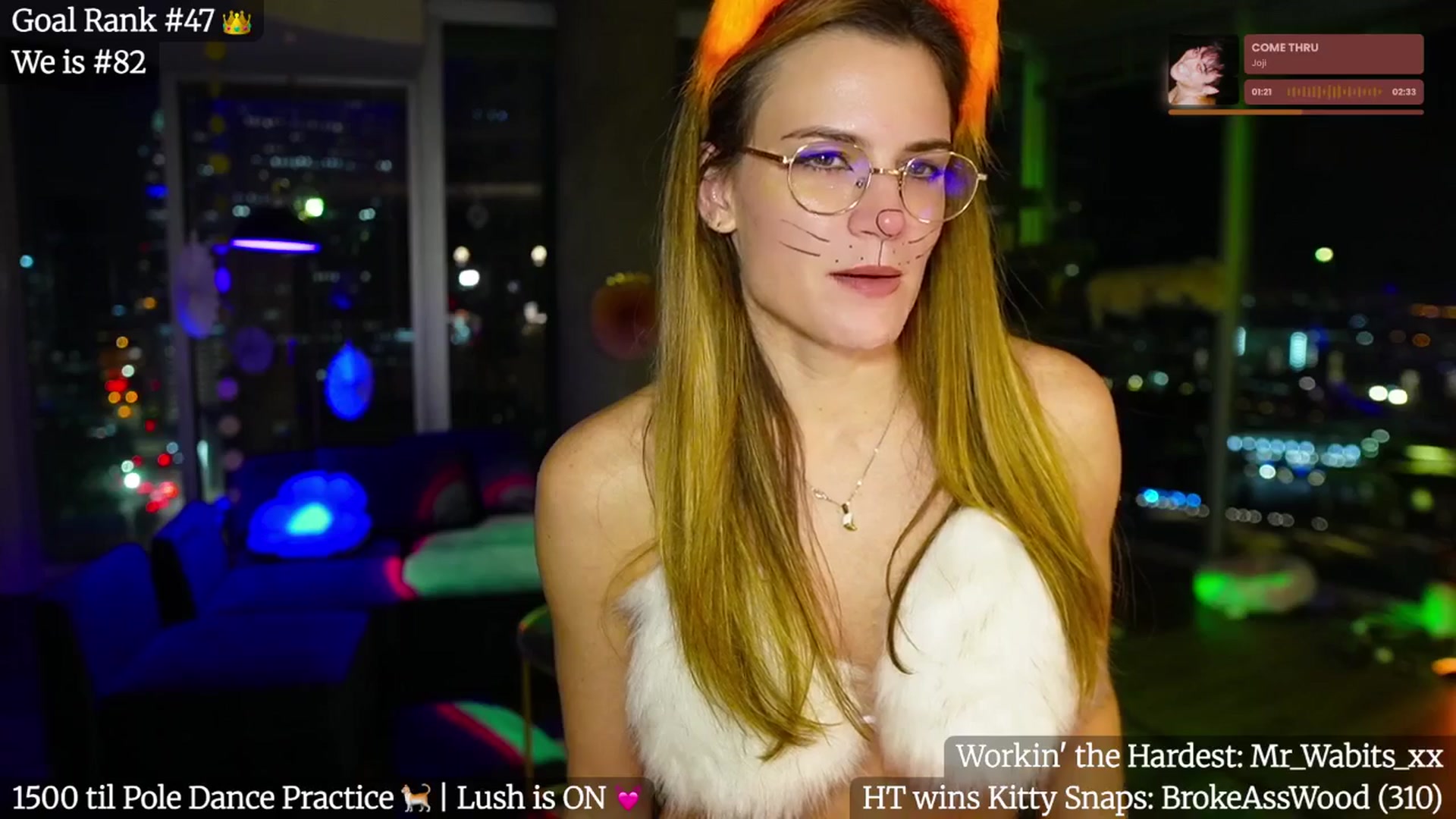 Gallery image thumbnail from Giaversary's myfreecams stream on, 10/14/2025, 02:33 image 7 of 20
