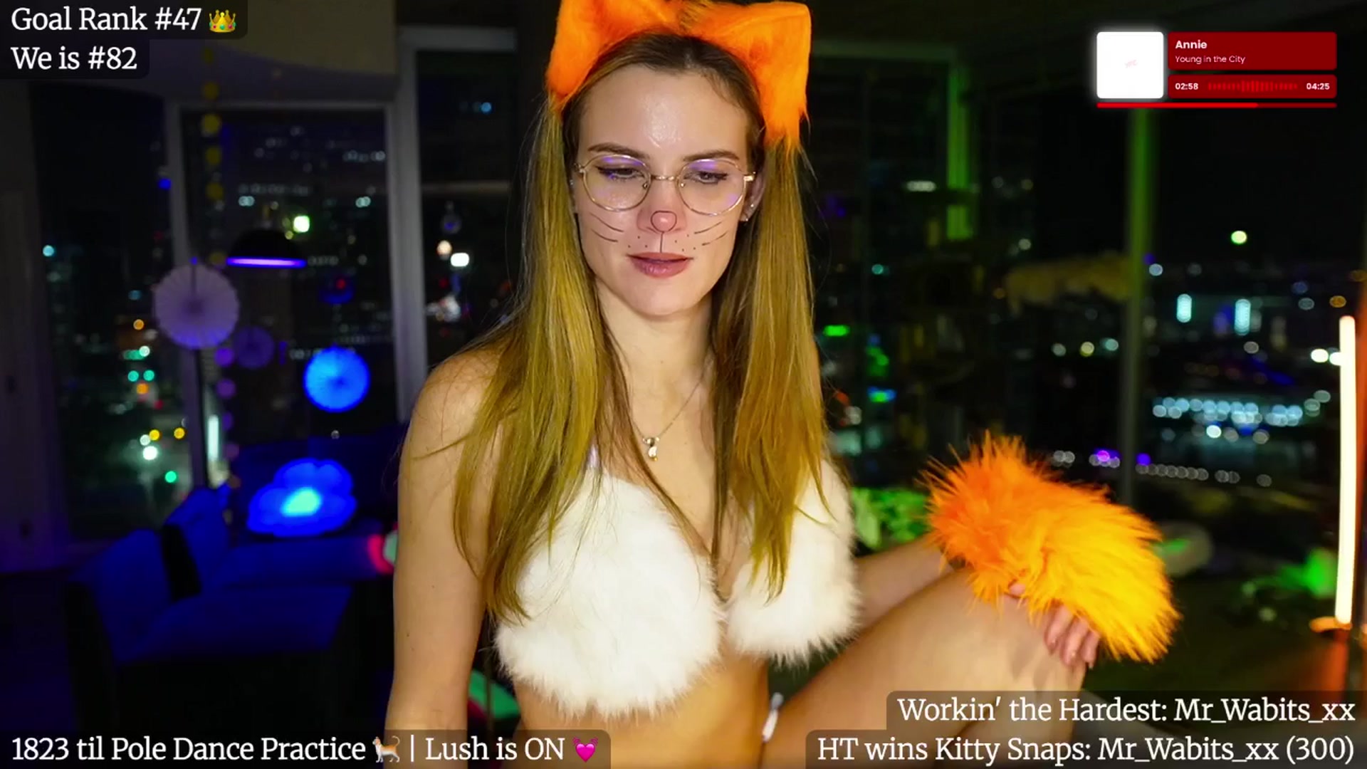 Gallery image thumbnail from Giaversary's myfreecams stream on, 10/14/2025, 02:33 image 2 of 20