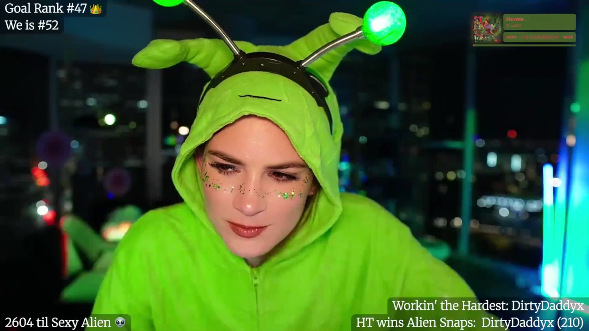 Gallery image thumbnail from Giaversary's myfreecams stream on, 10/28/2025, 01:09 image 12 of 20