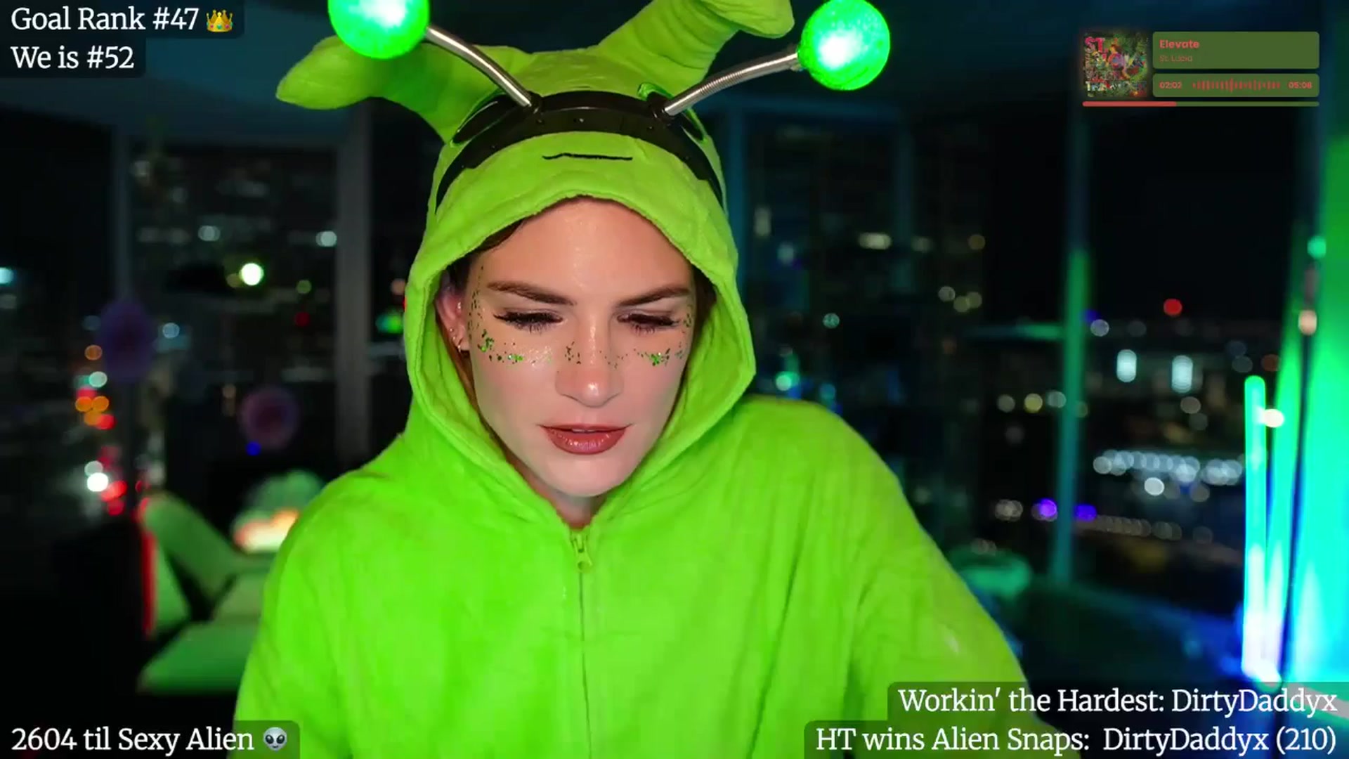 Gallery image thumbnail from Giaversary's myfreecams stream on, 10/28/2025, 01:09 image 13 of 20