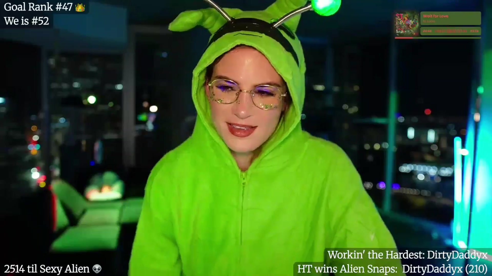 Gallery image thumbnail from Giaversary's myfreecams stream on, 10/28/2025, 01:09 image 15 of 20