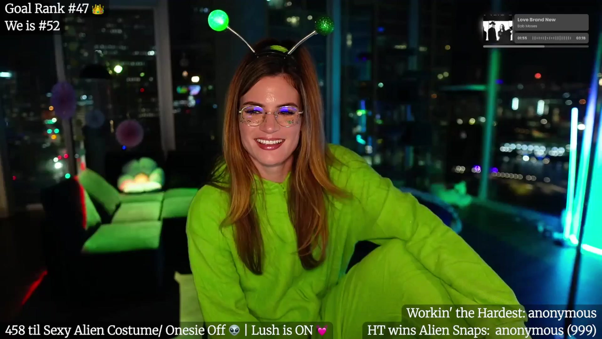 Gallery image thumbnail from Giaversary's myfreecams stream on, 10/28/2025, 03:10 image 3 of 20