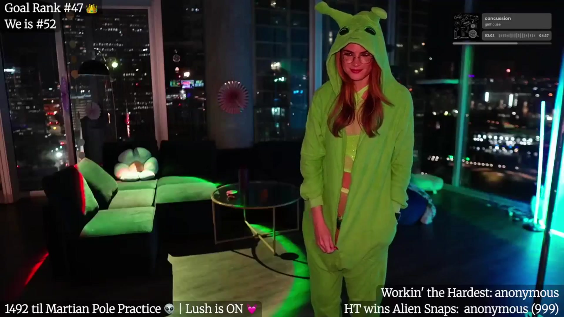 Gallery image thumbnail from Giaversary's myfreecams stream on, 10/28/2025, 03:10 image 9 of 20