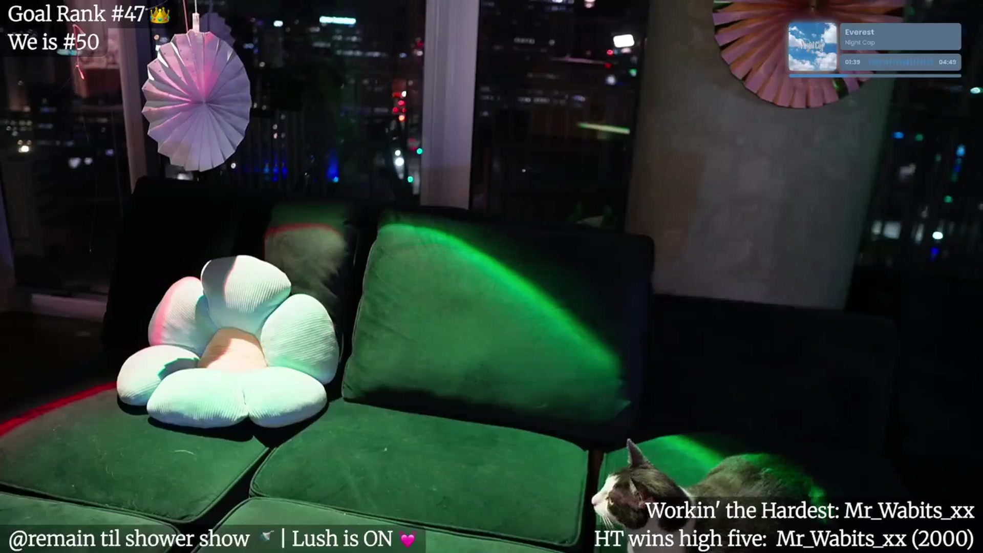 Gallery image thumbnail from Giaversary's myfreecams stream on, 10/30/2025, 01:48 image 18 of 20