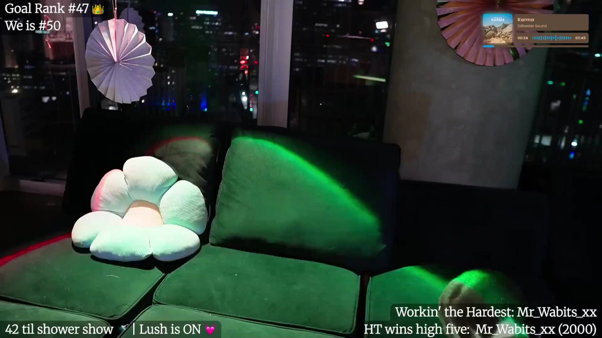Gallery image thumbnail from Giaversary's myfreecams stream on, 10/30/2025, 01:48 image 17 of 20