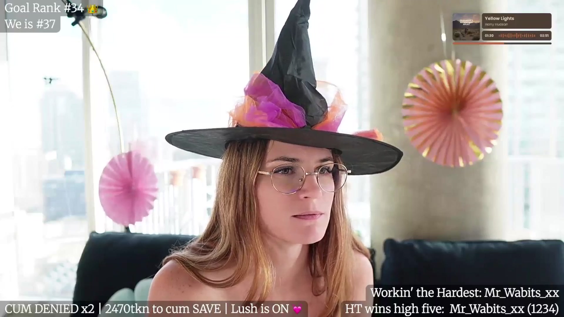 Gallery image thumbnail from Giaversary's myfreecams stream on, 10/30/2025, 22:07 image 6 of 20
