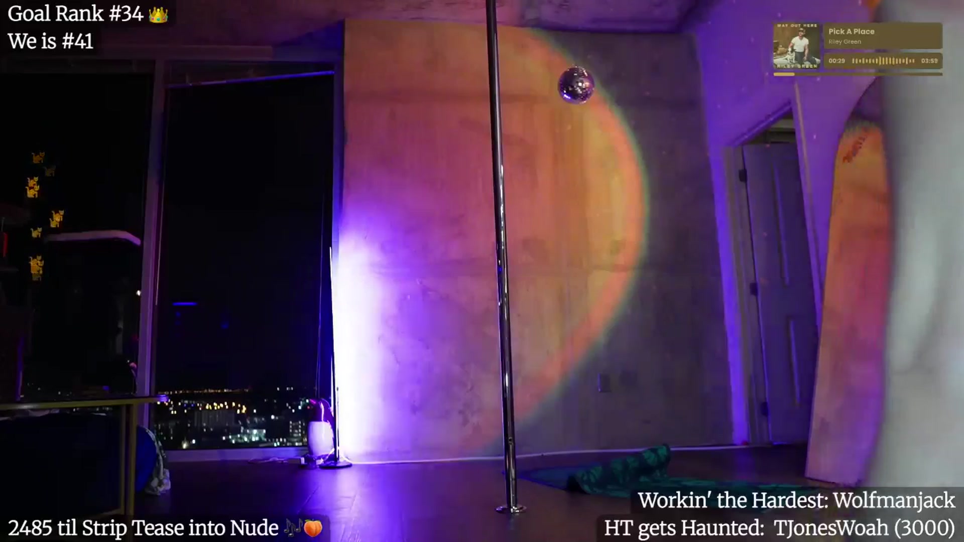 Gallery image thumbnail from Giaversary's myfreecams stream on, 11/01/2025, 06:21 image 8 of 20