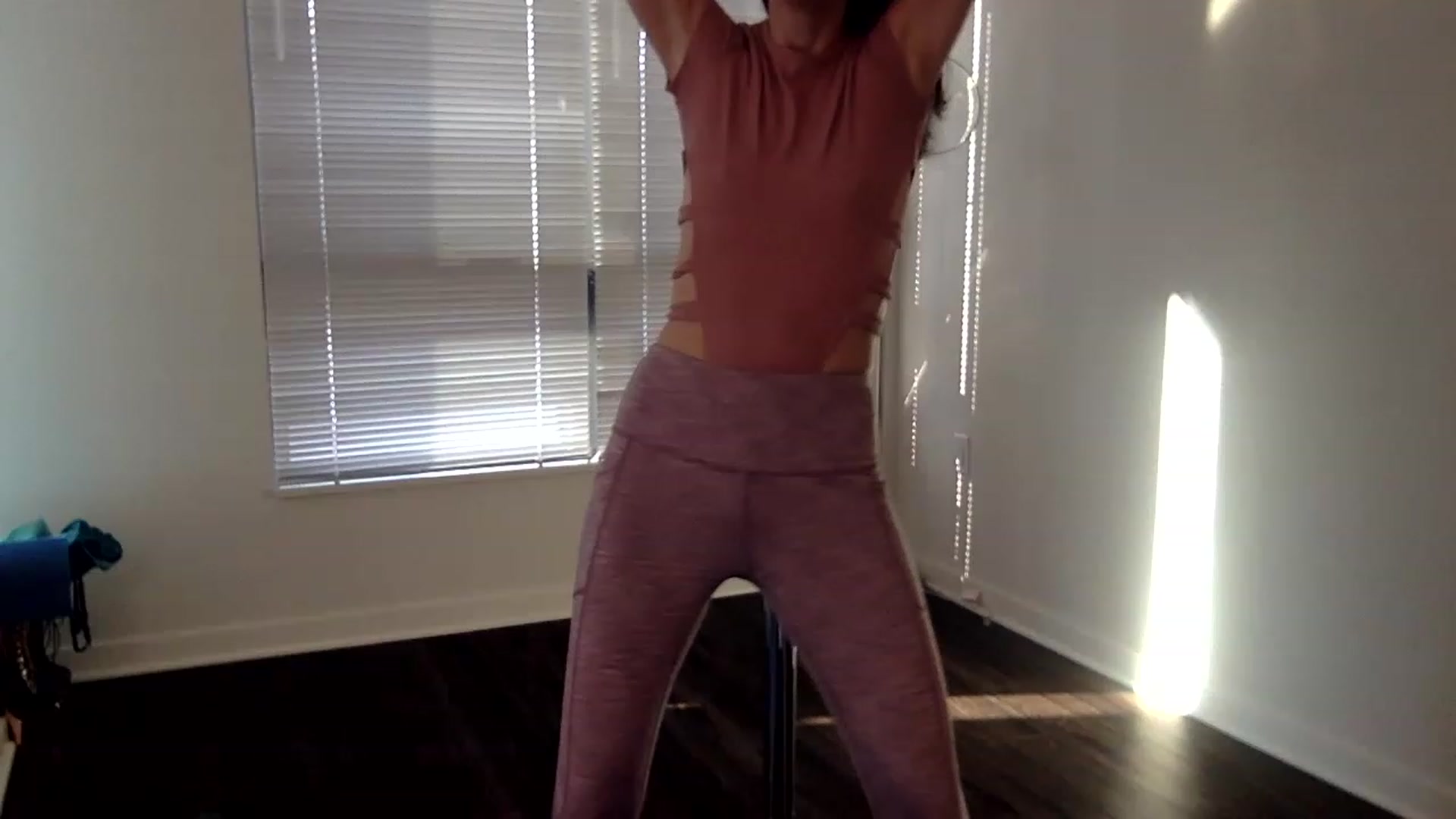 Gallery image thumbnail from GigiRose98's myfreecams stream on, 06/21/2023, 24:07 image 1 of 20