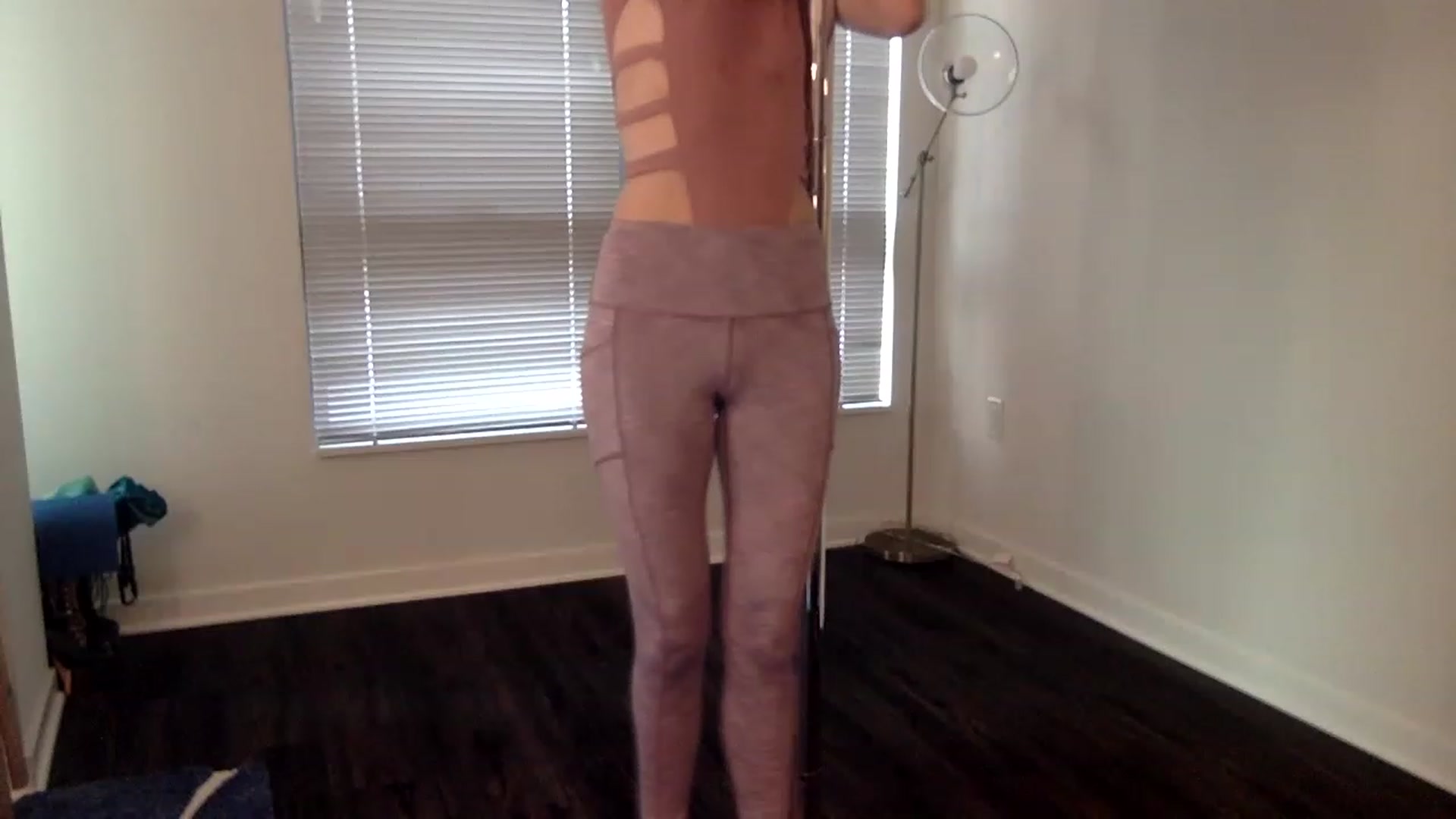Gallery image thumbnail from GigiRose98's myfreecams stream on, 06/21/2023, 24:28 image 13 of 20