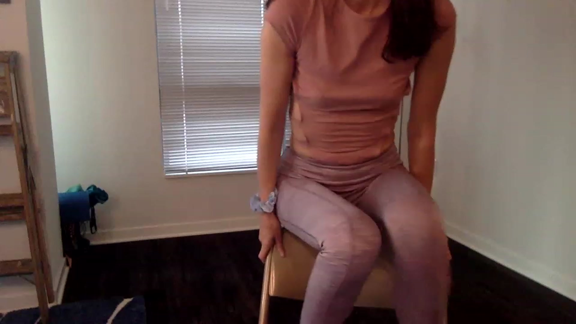 Gallery image thumbnail from GigiRose98's myfreecams stream on, 06/21/2023, 24:28 image 8 of 20
