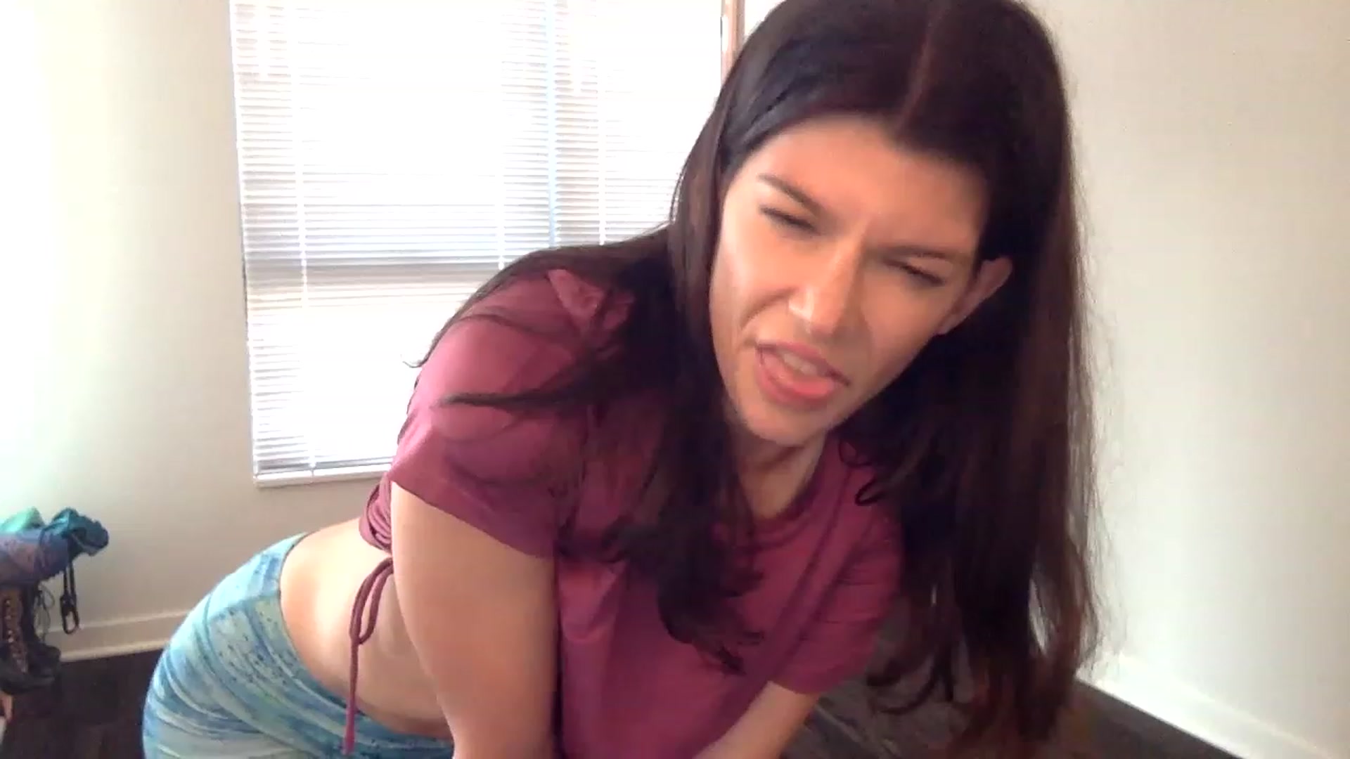 Gallery image thumbnail from GigiRose98's myfreecams stream on, 06/22/2023, 22:42 image 12 of 20