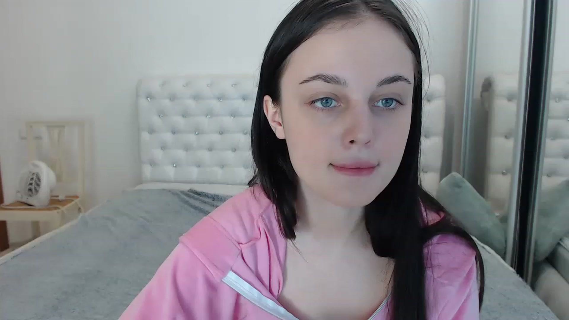 Gallery image thumbnail from Gigii_ulala_'s myfreecams stream on, 06/18/2023, 13:33 image 16 of 20