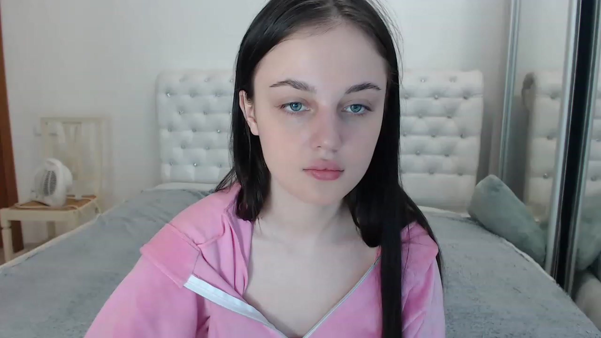 Gallery image thumbnail from Gigii_ulala_'s myfreecams stream on, 06/18/2023, 13:33 image 10 of 20