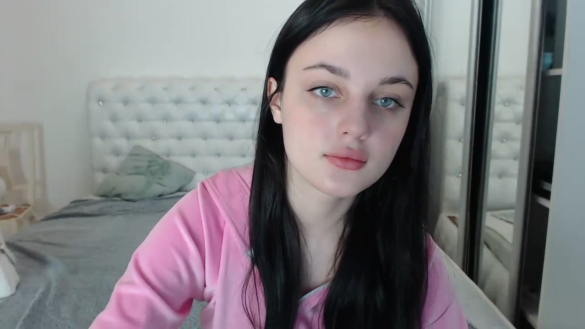 Gallery image thumbnail from Gigii_ulala_'s myfreecams stream on, 06/28/2023, 12:20 image 14 of 20