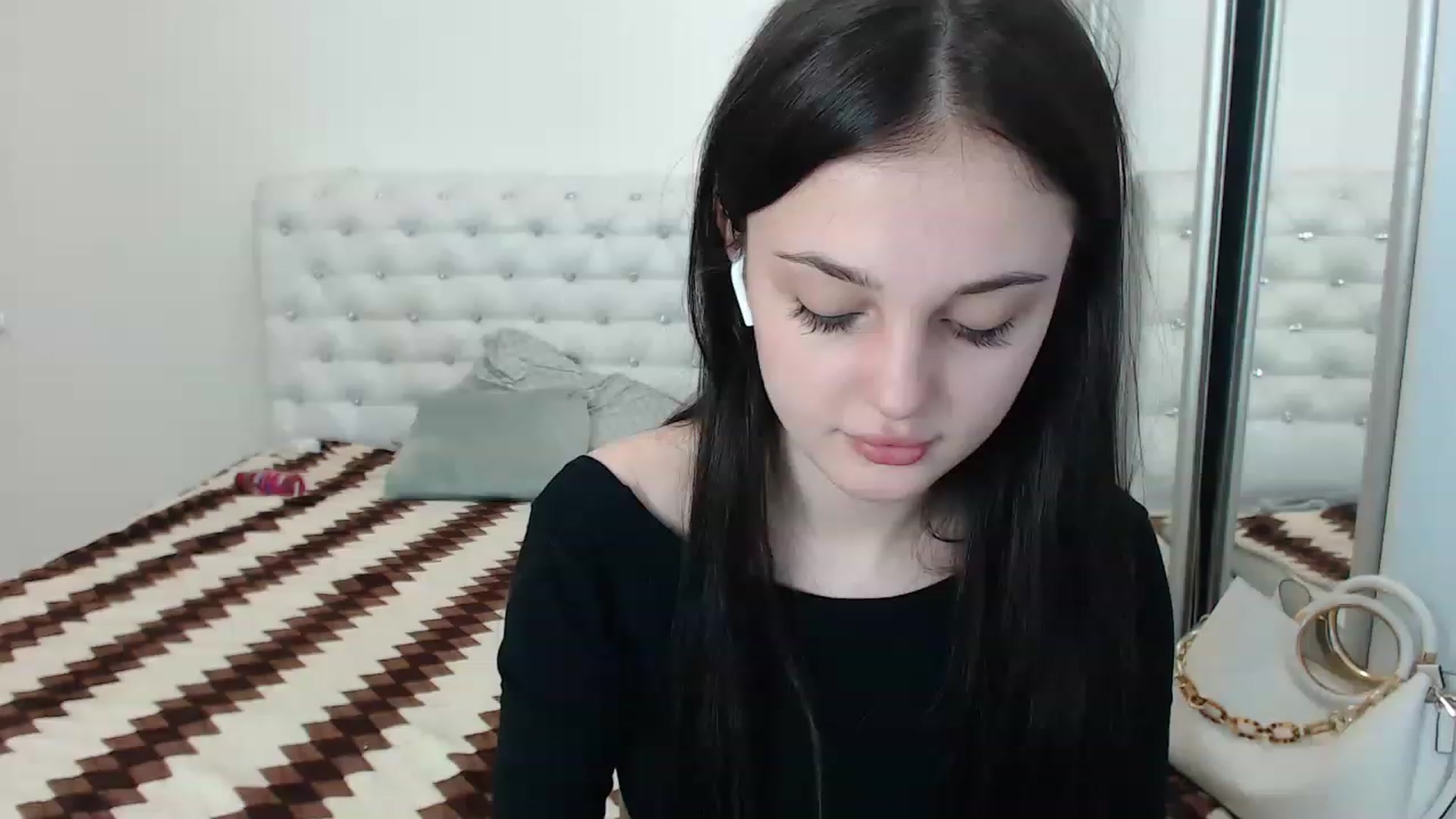 Gallery image thumbnail from Gigii_ulala_'s myfreecams stream on, 08/09/2023, 09:21 image 4 of 20