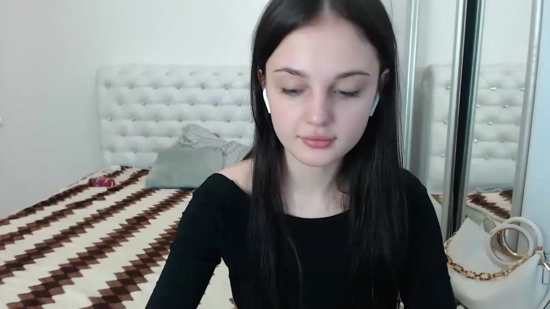 Gallery image thumbnail from Gigii_ulala_'s myfreecams stream on, 08/09/2023, 09:21 image 7 of 20