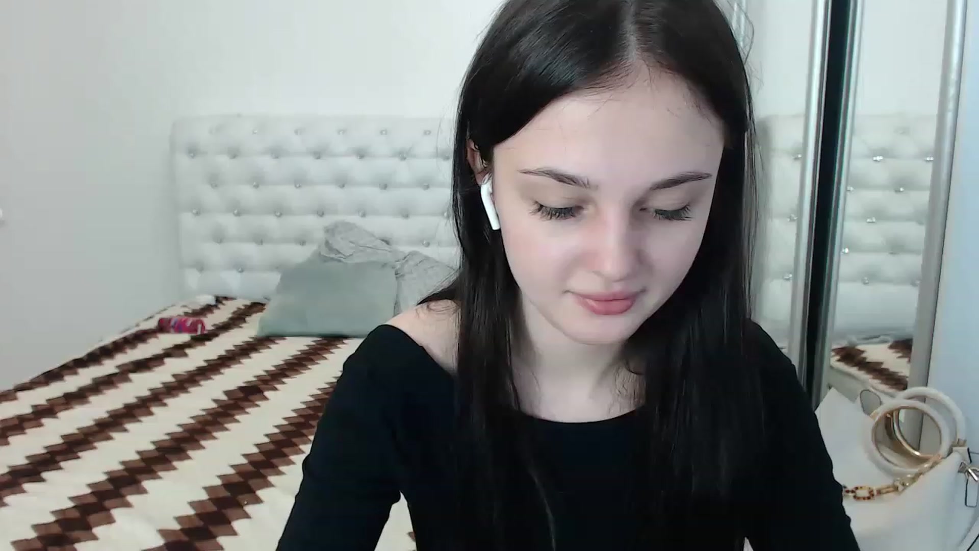 Gallery image thumbnail from Gigii_ulala_'s myfreecams stream on, 08/09/2023, 09:21 image 10 of 20