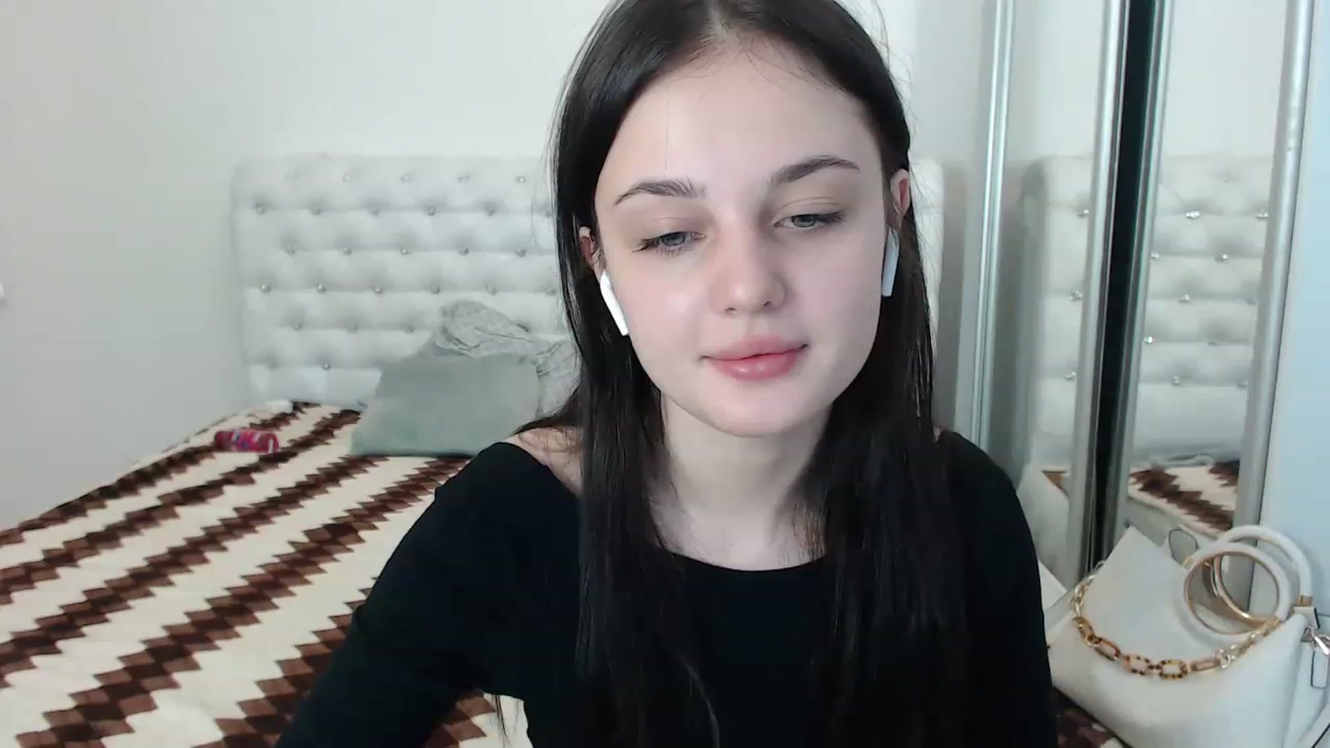 Gallery image thumbnail from Gigii_ulala_'s myfreecams stream on, 08/09/2023, 09:21 image 13 of 20